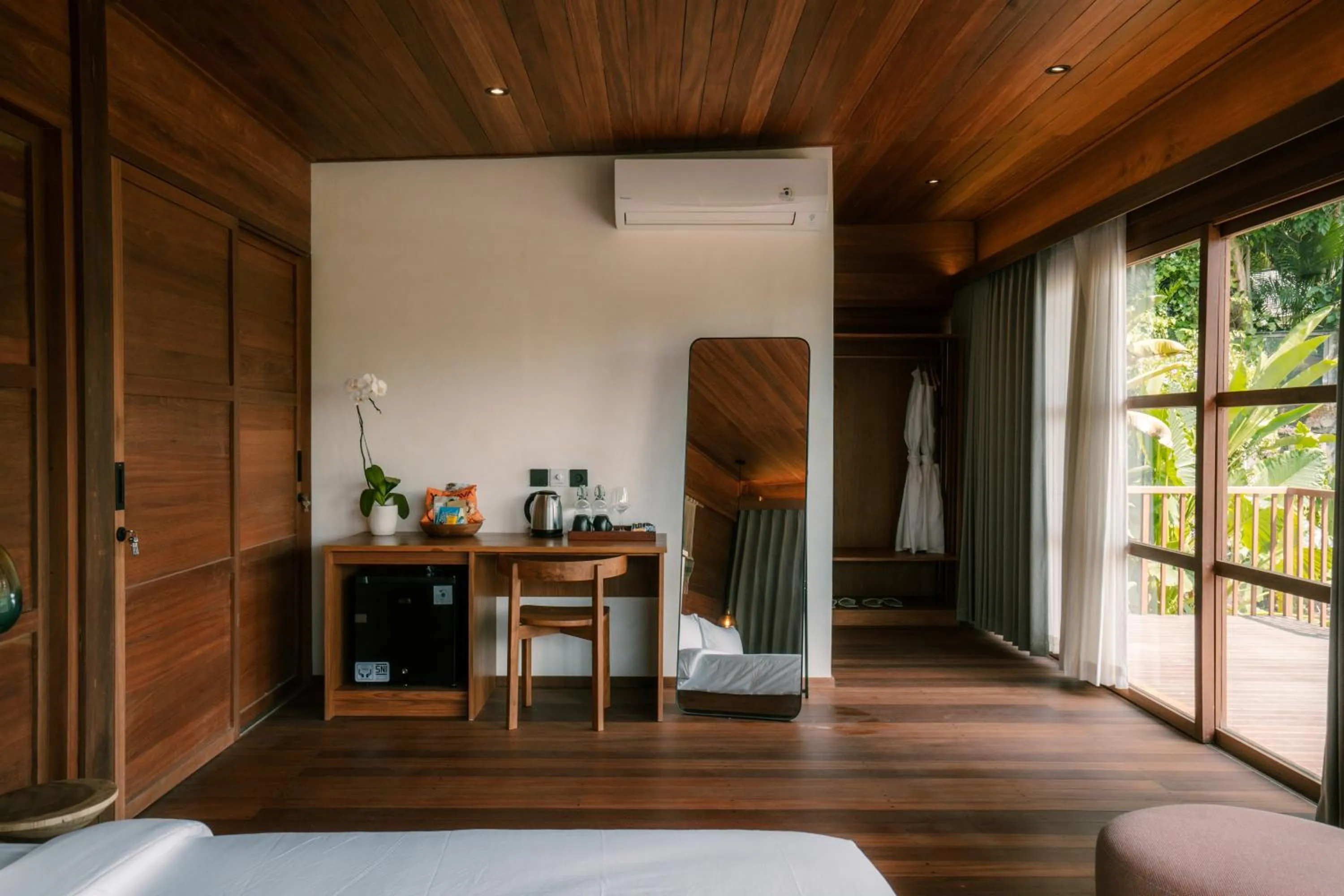 Coffee/tea facilities, Bed in Grün Canggu Garden