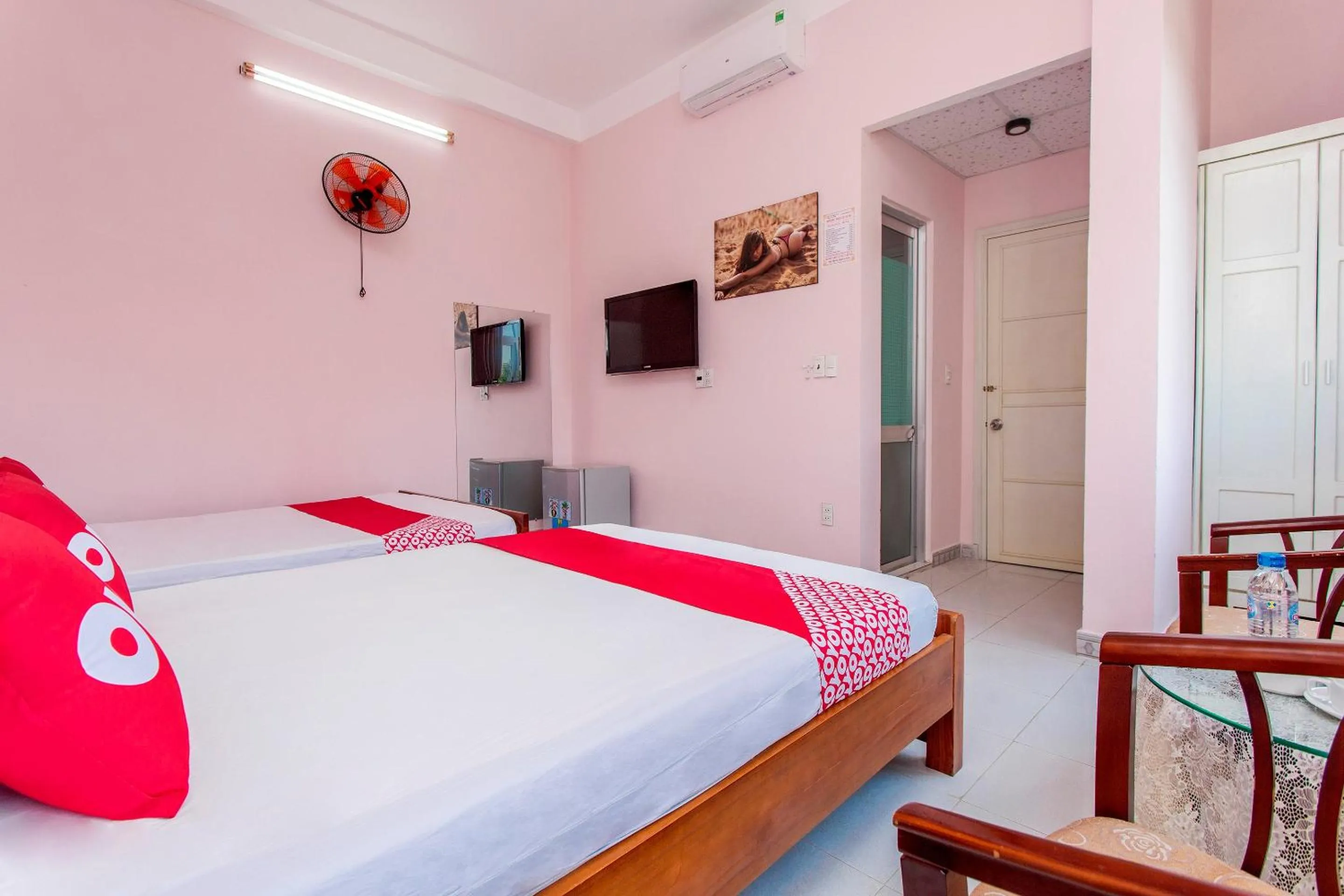 Bedroom in OYO 962 Tulip Motel