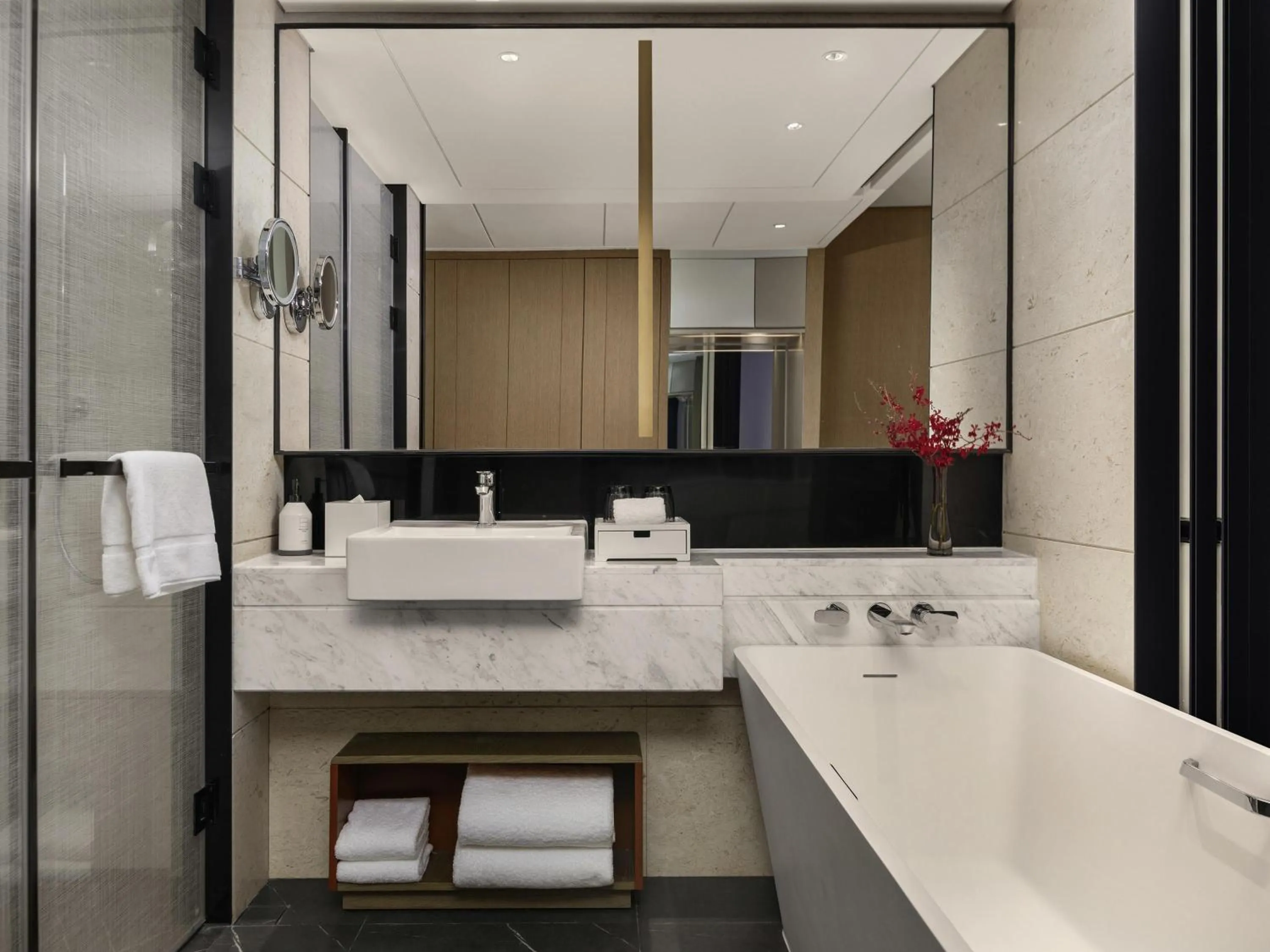 Bedroom in Swissotel Beijing Hong Kong Macau Center - 1 min to subway