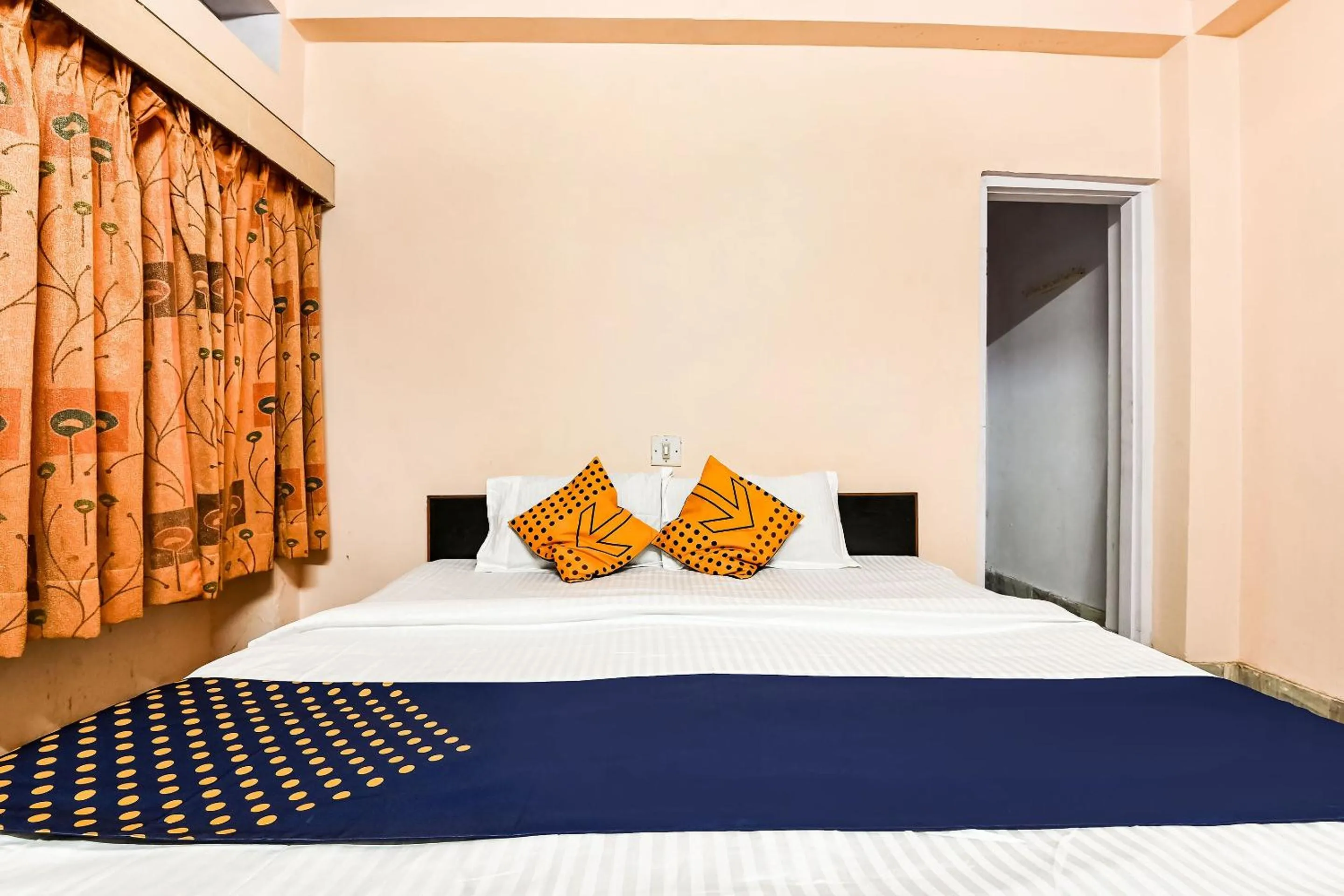 Bedroom in SPOT ON Hotel Pink Sun