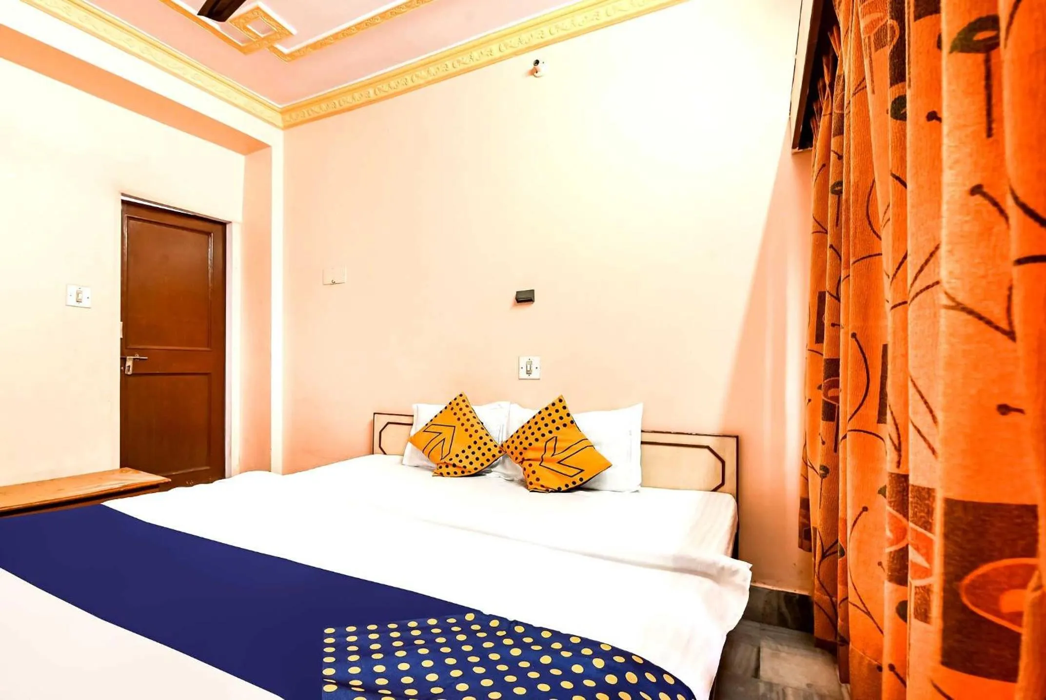 Bedroom in SPOT ON Hotel Pink Sun