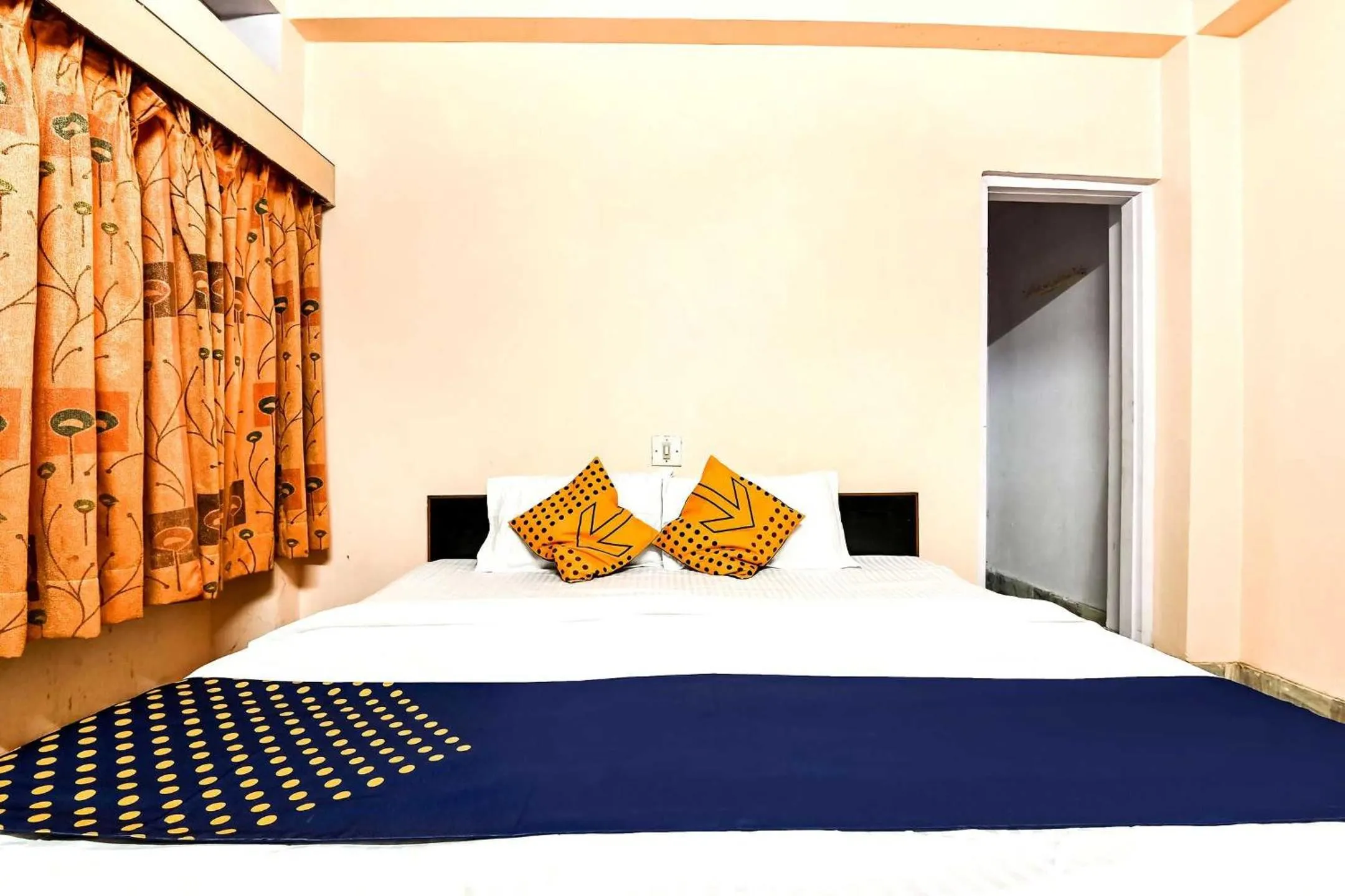 Bedroom in SPOT ON Hotel Pink Sun