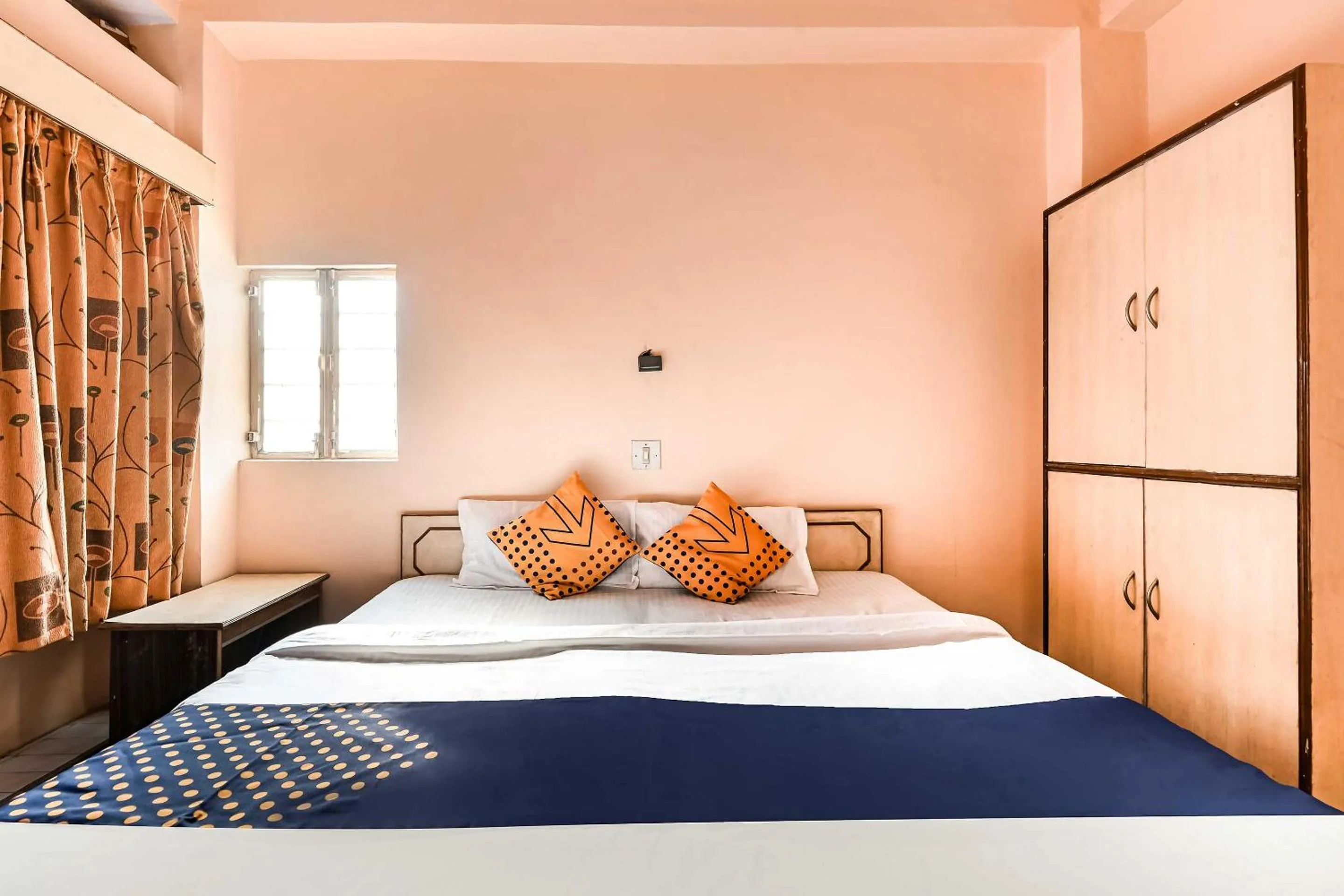 Bedroom in SPOT ON Hotel Pink Sun