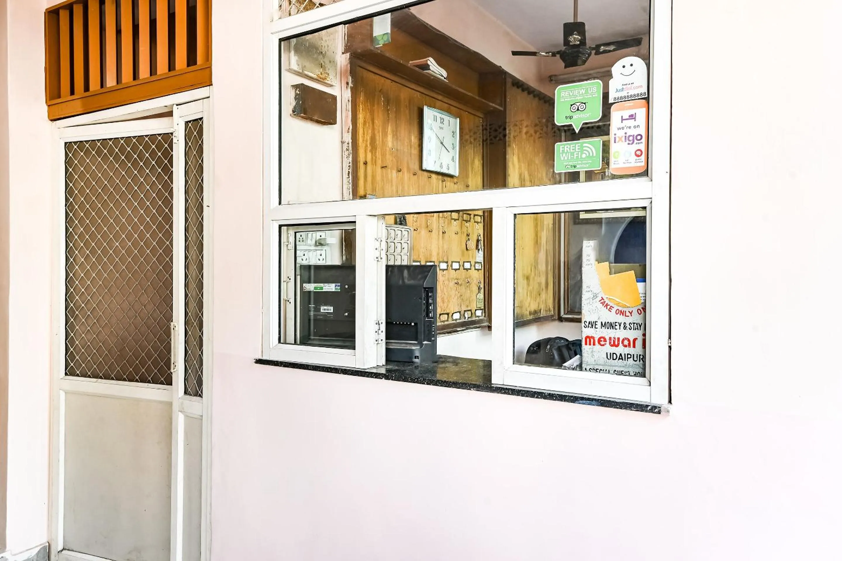 Lobby or reception in SPOT ON Hotel Pink Sun