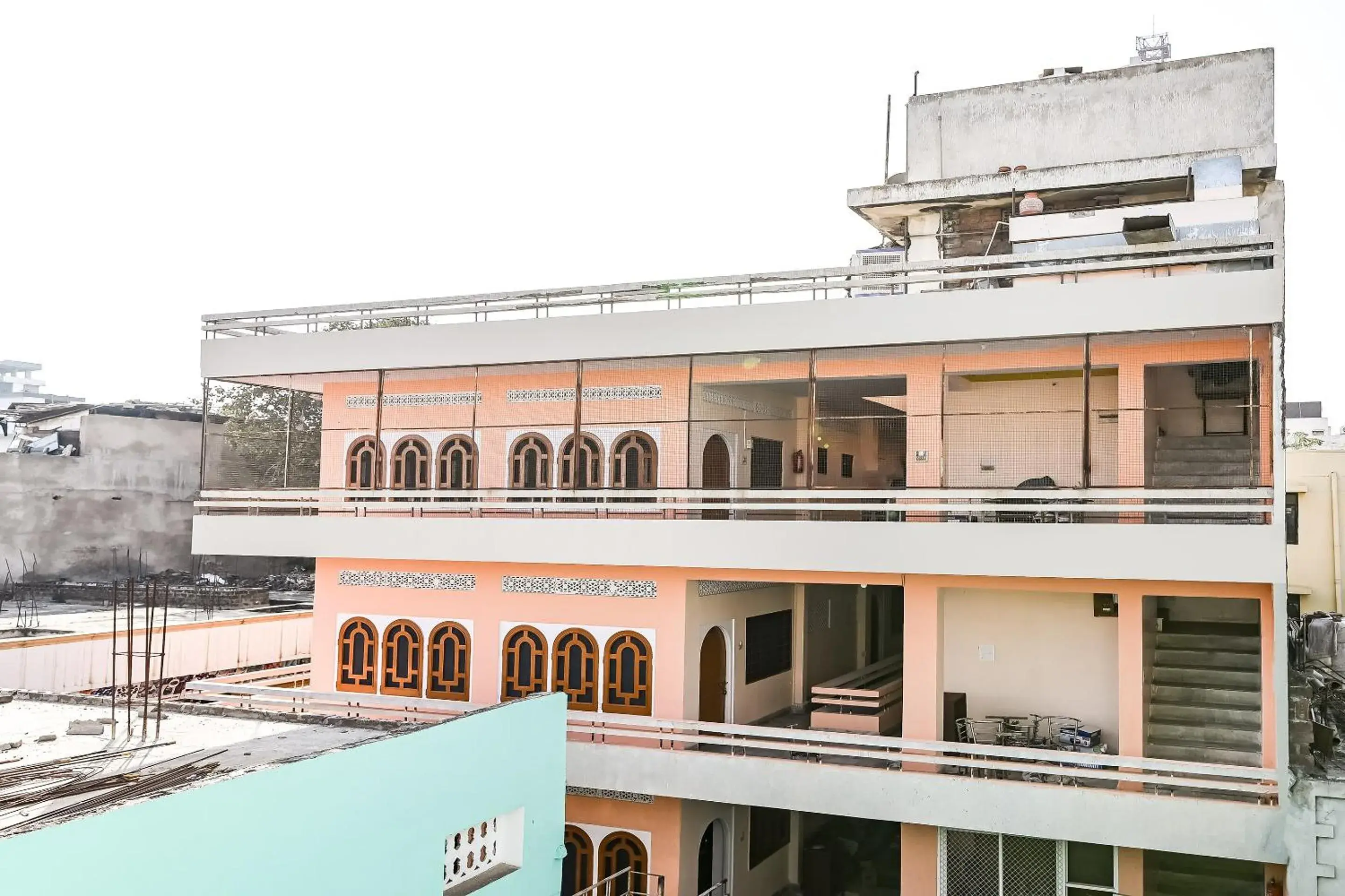 Facade/entrance in SPOT ON Hotel Pink Sun Facade/entrance in SPOT ON Hotel Pink Sun