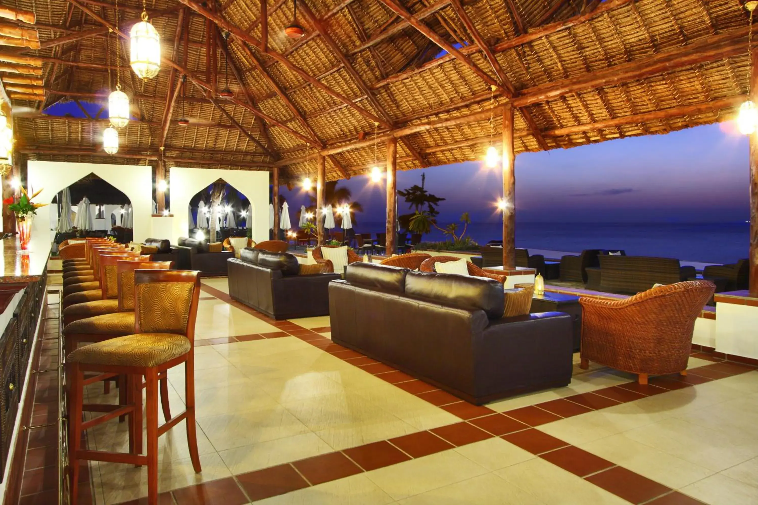 Lounge or bar in Sea Cliff Resort & Spa Lounge or bar in Sea Cliff Resort & Spa