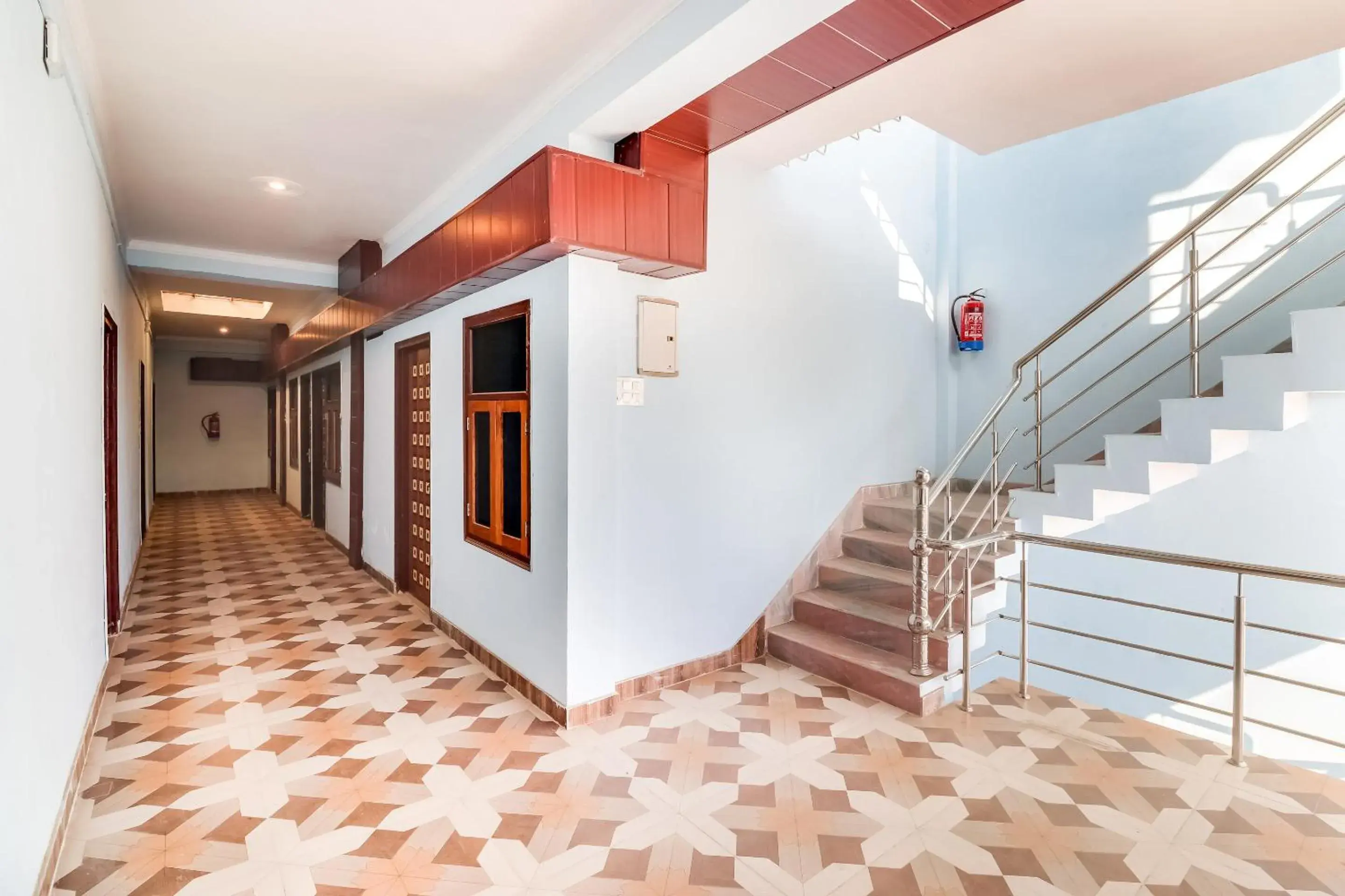 Lobby or reception in Hotel O The Velvet Chinhat Tiraha Lobby or reception in Hotel O The Velvet Chinhat Tiraha