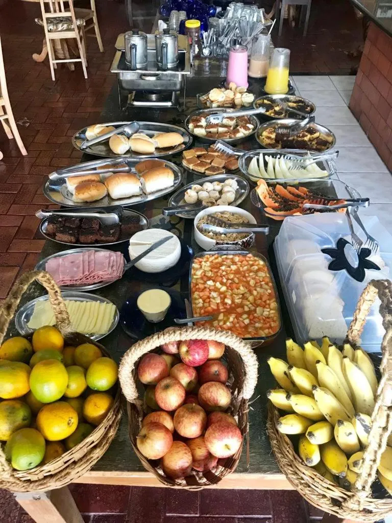 Buffet breakfast in Hotel Cristo Rei 611
