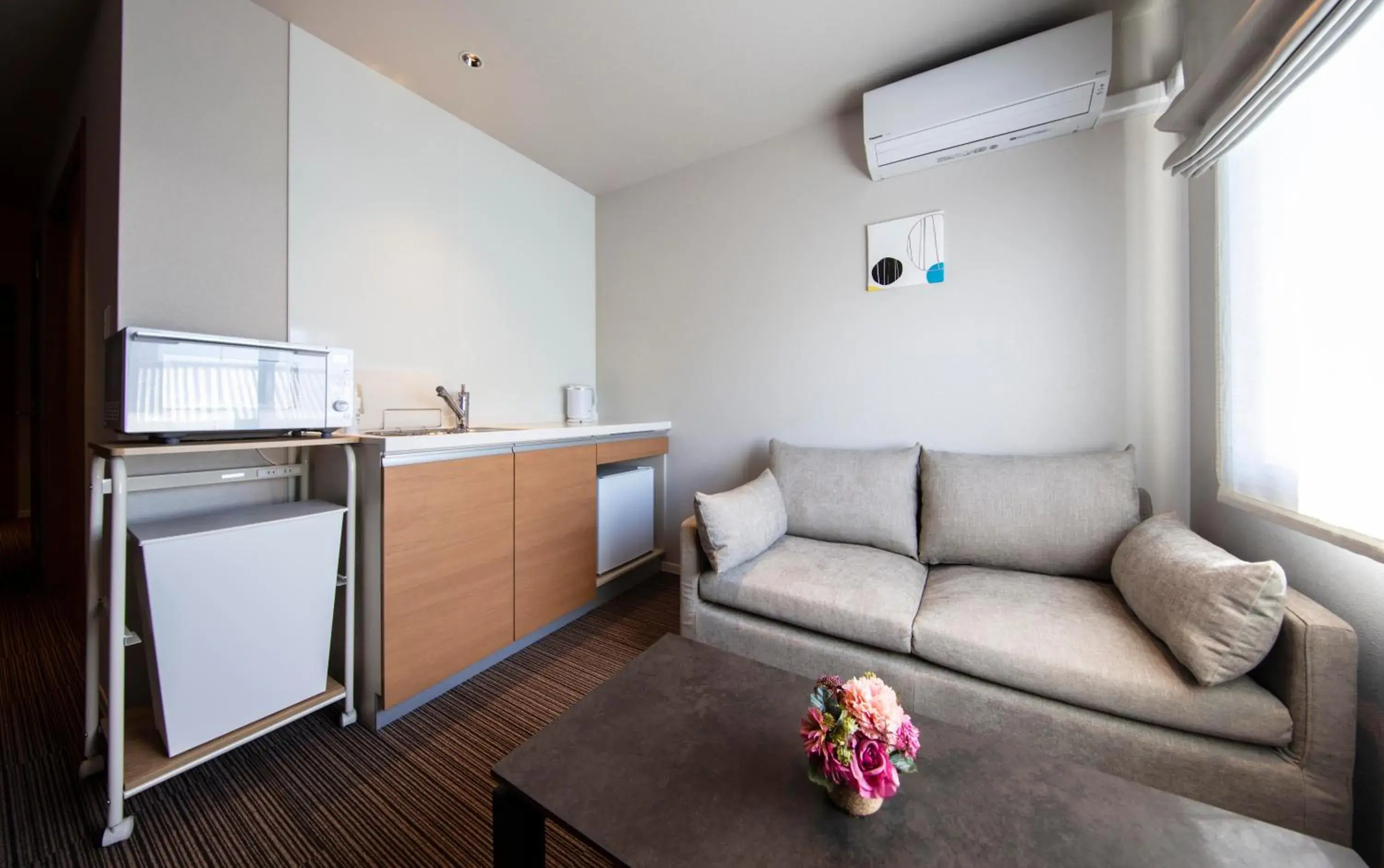 Living room in GRAND BASE Kurashiki Chuo Living room in GRAND BASE Kurashiki Chuo