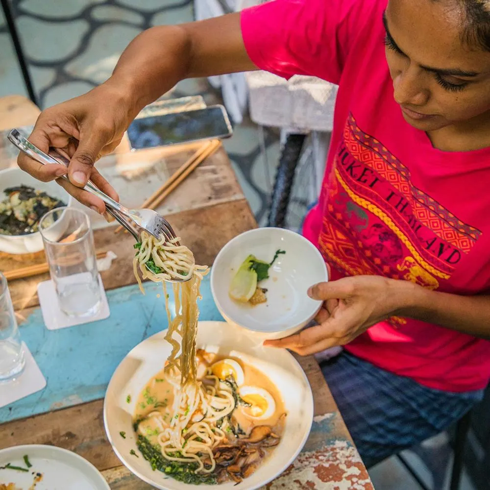 Restaurant/places to eat in Red Thread Calangute