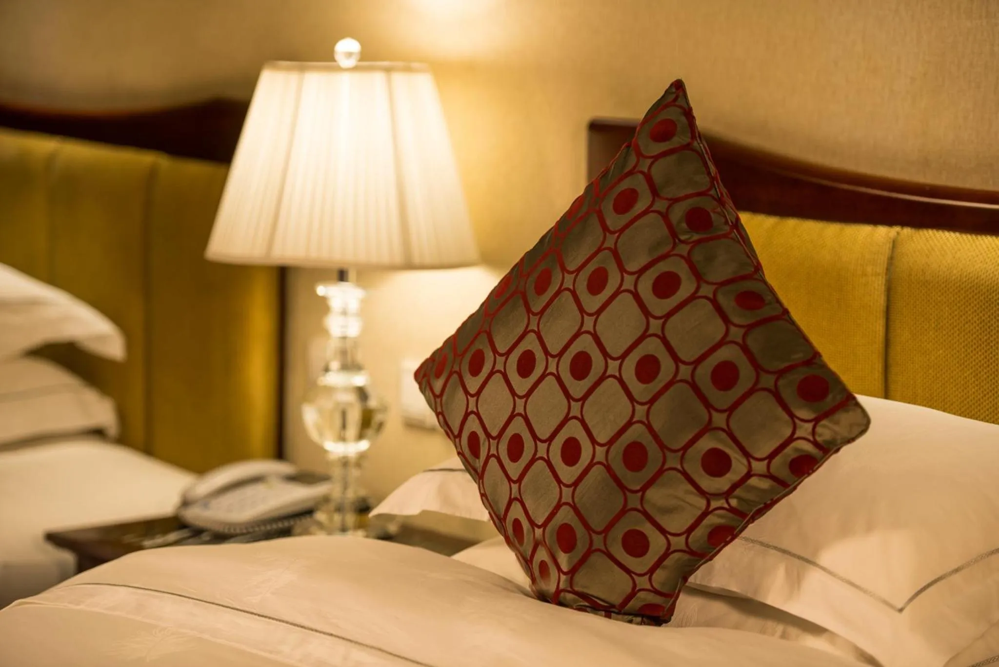 Bed in Guangzhou Phoenix City Hotel-Free Shuttle for Canton Fair 15th Oct to 5th Nov