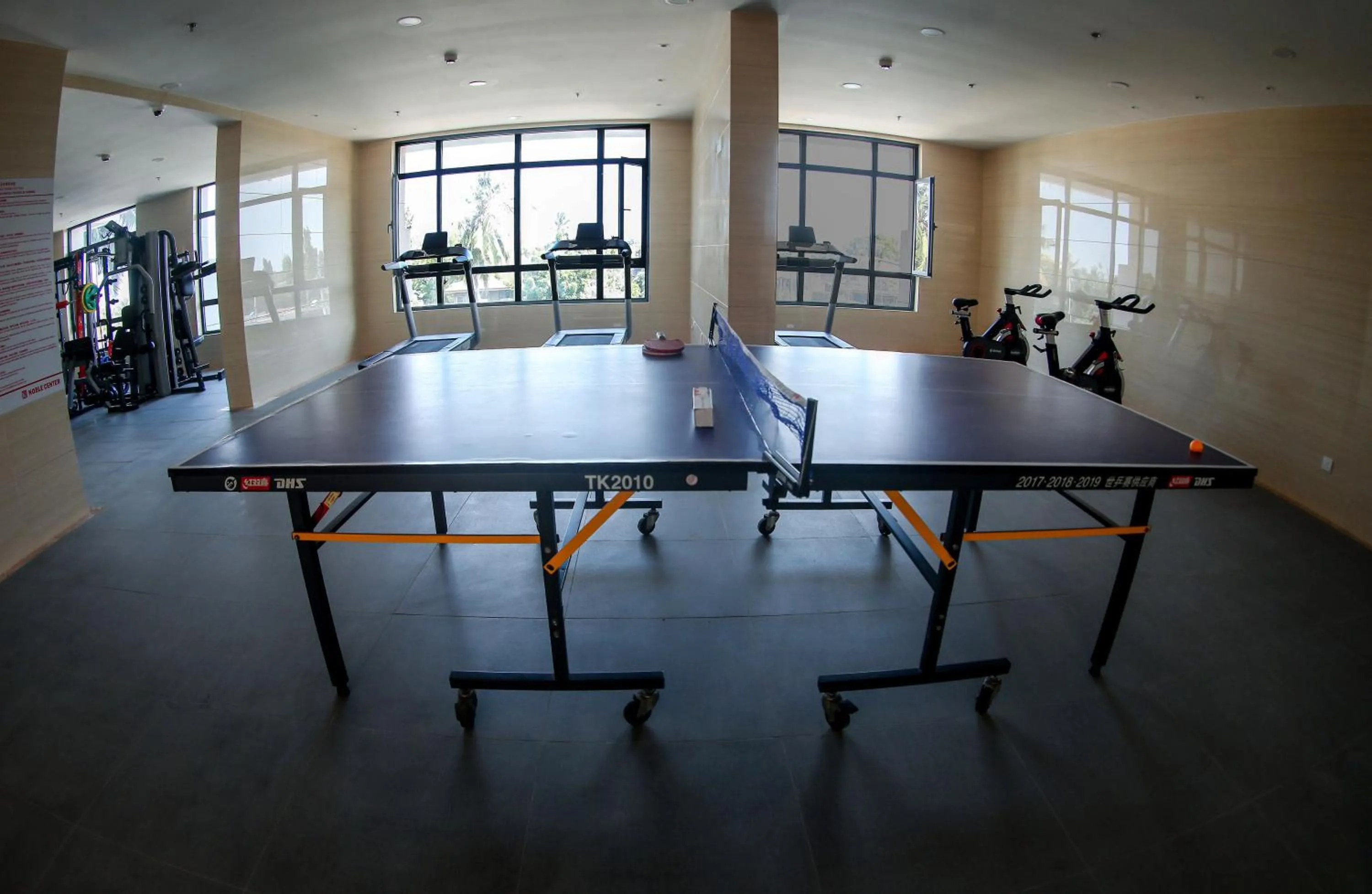 Fitness centre/facilities in Lark Hotel