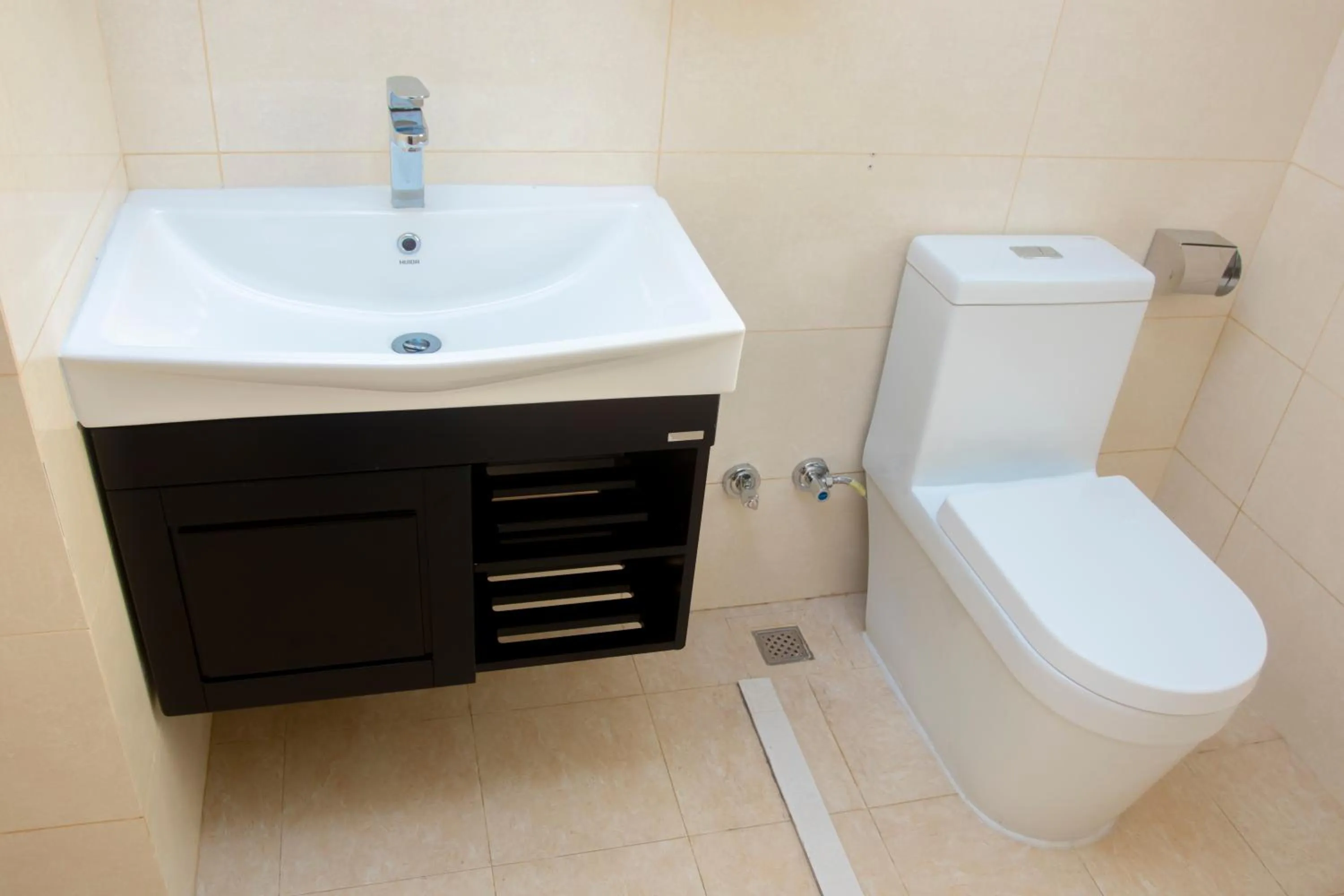 Bathroom in Lark Hotel