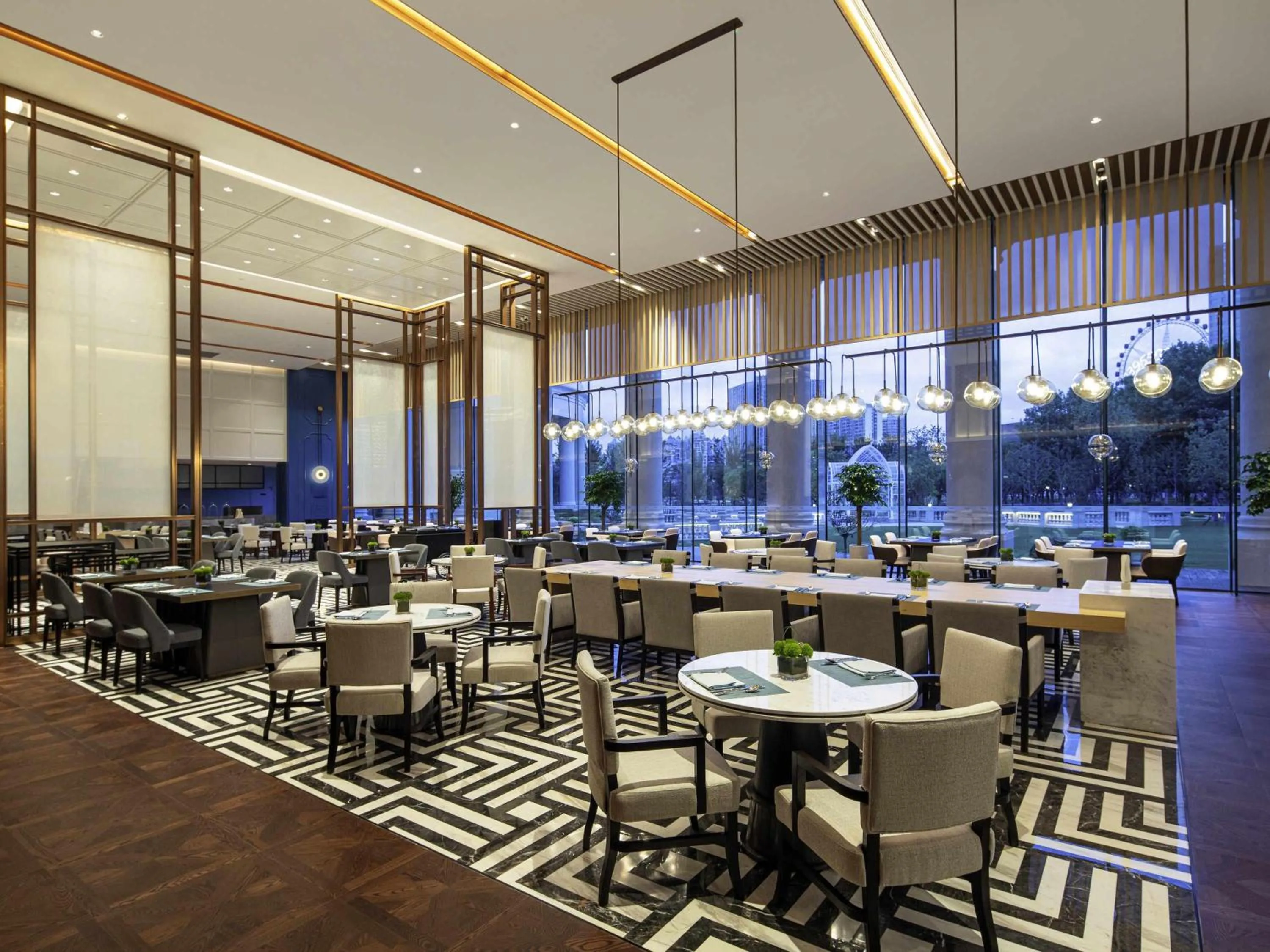 Restaurant/places to eat in Swissôtel Hefei Grand Park
