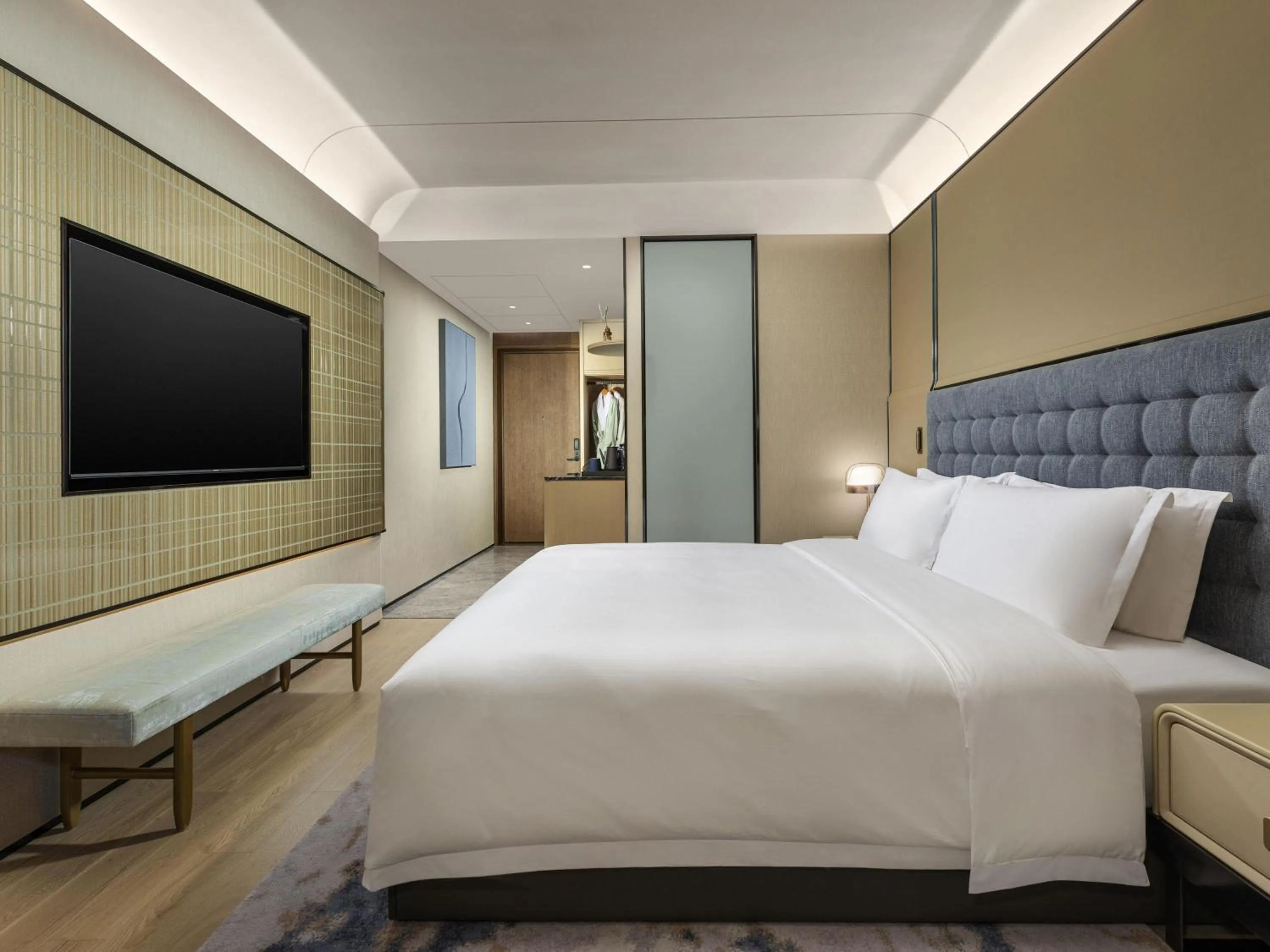 Bedroom, Bed in Swissôtel Hefei Grand Park