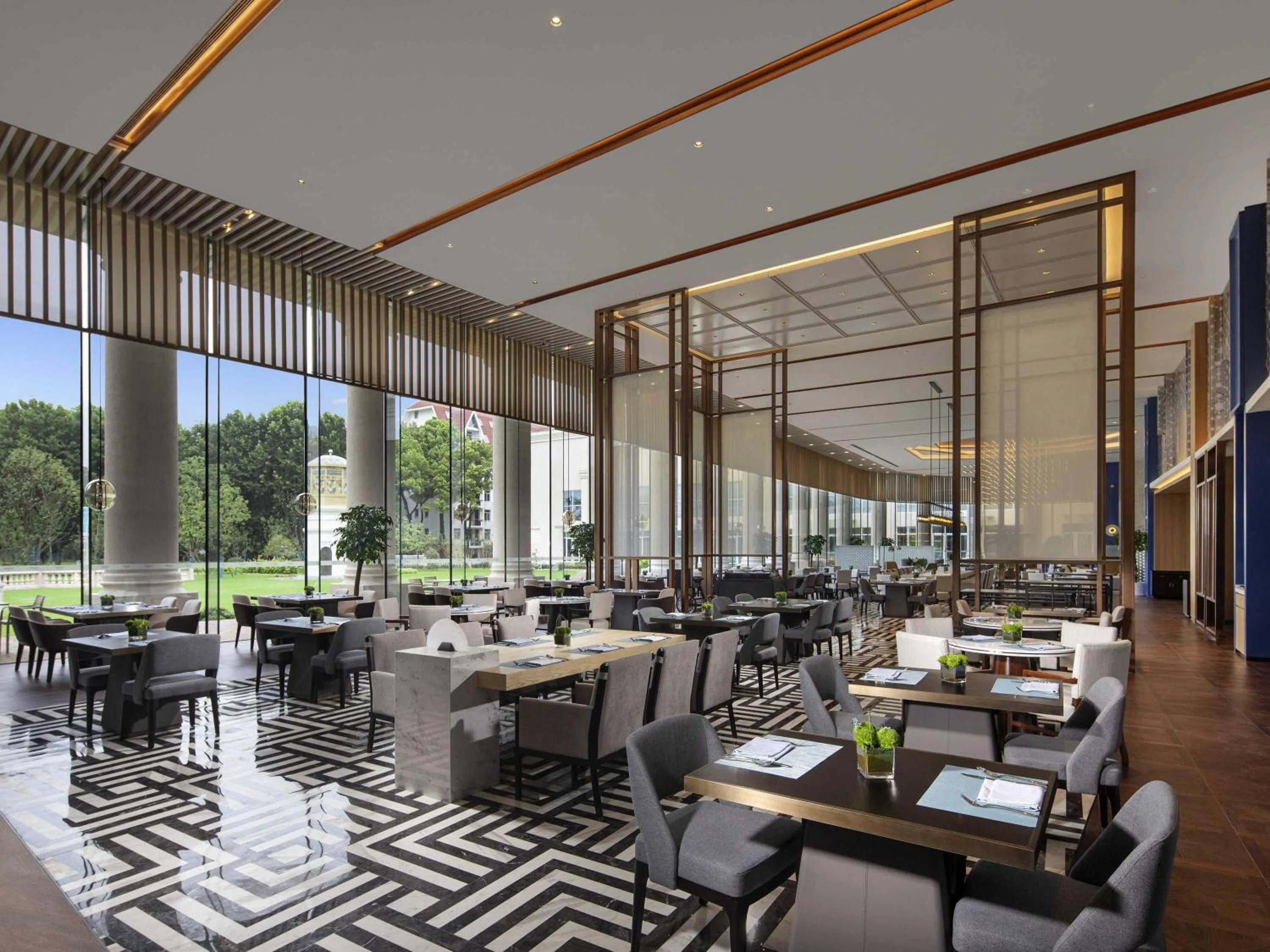 Restaurant/places to eat in Swissôtel Hefei Grand Park