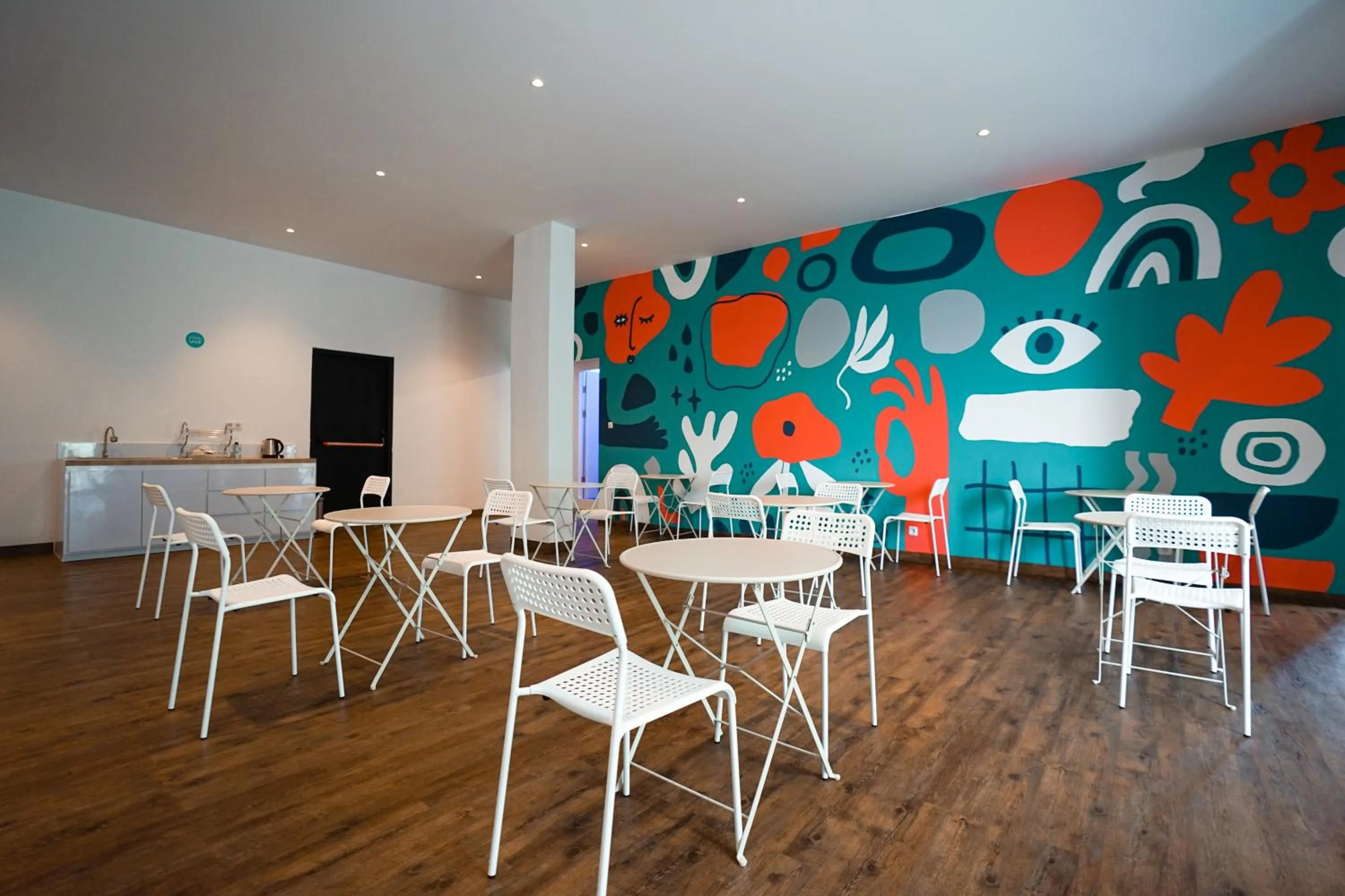 Area and facilities in Bobopod Juanda, Jakarta