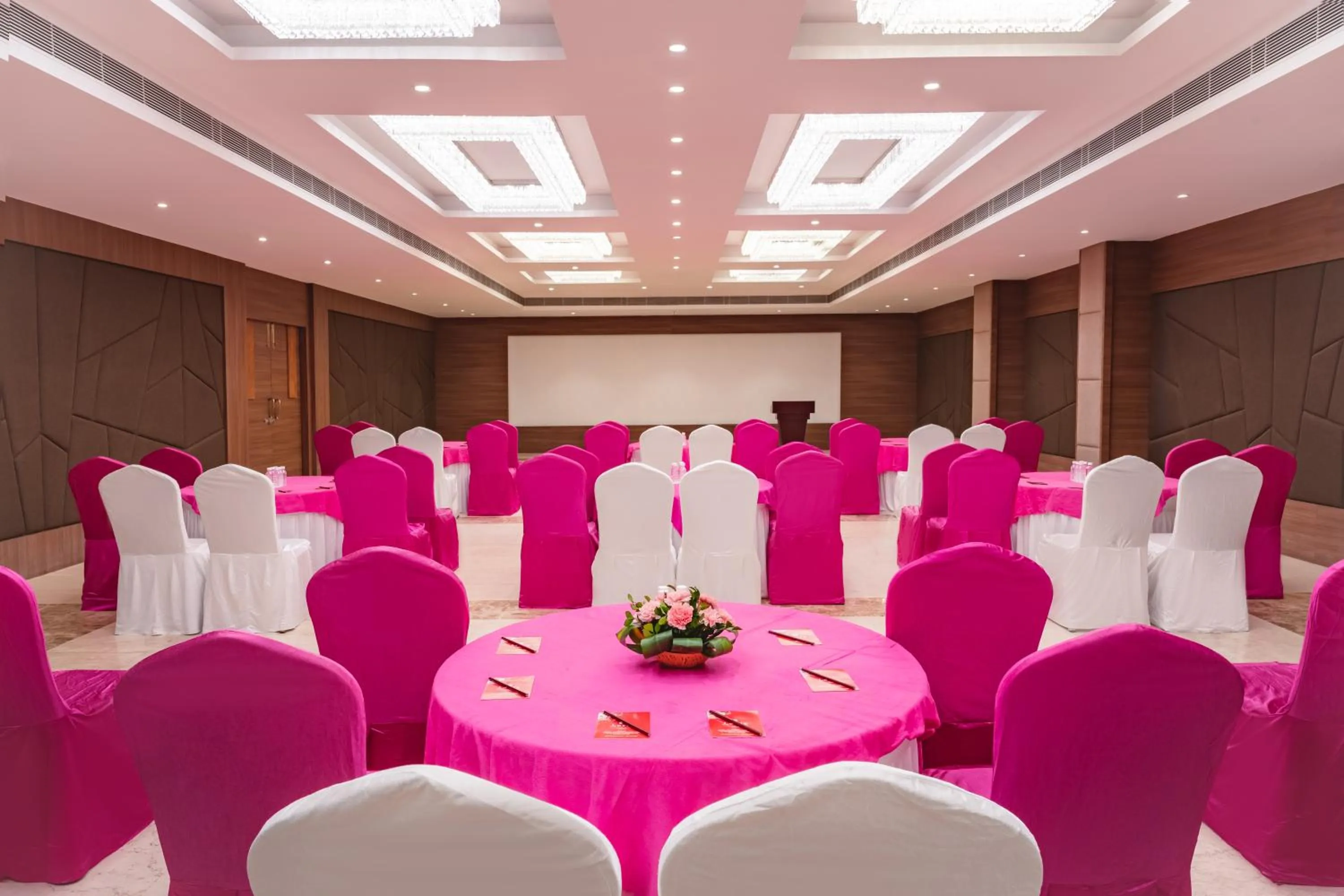 Banquet/Function facilities in Lords Inn Udaipur