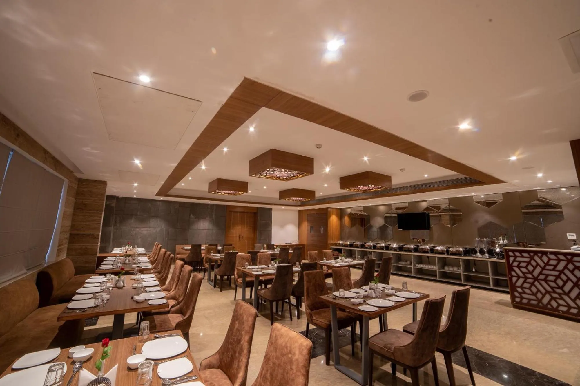 Restaurant/places to eat in Lords Inn Udaipur