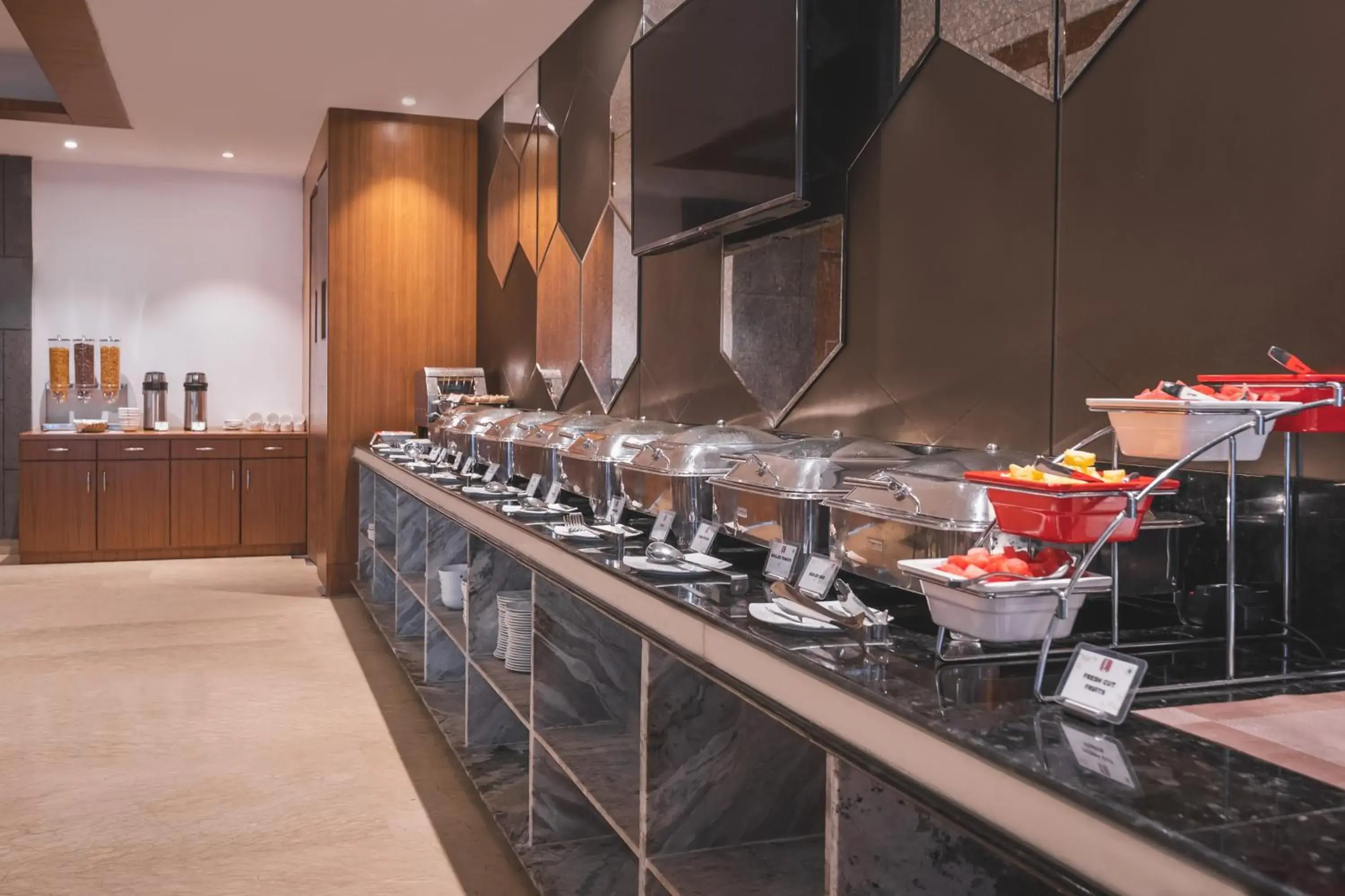 Restaurant/places to eat in Lords Inn Udaipur Restaurant/places to eat in Lords Inn Udaipur