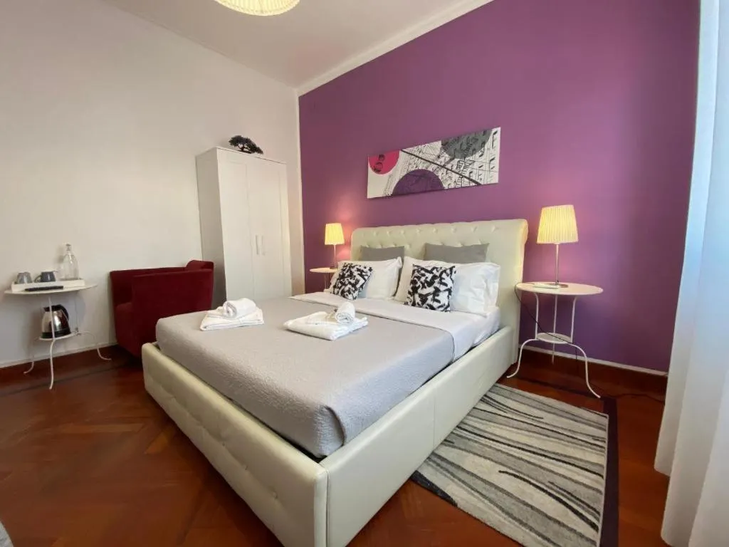 Bedroom, Bed in Central Suite Bed&Breakfast