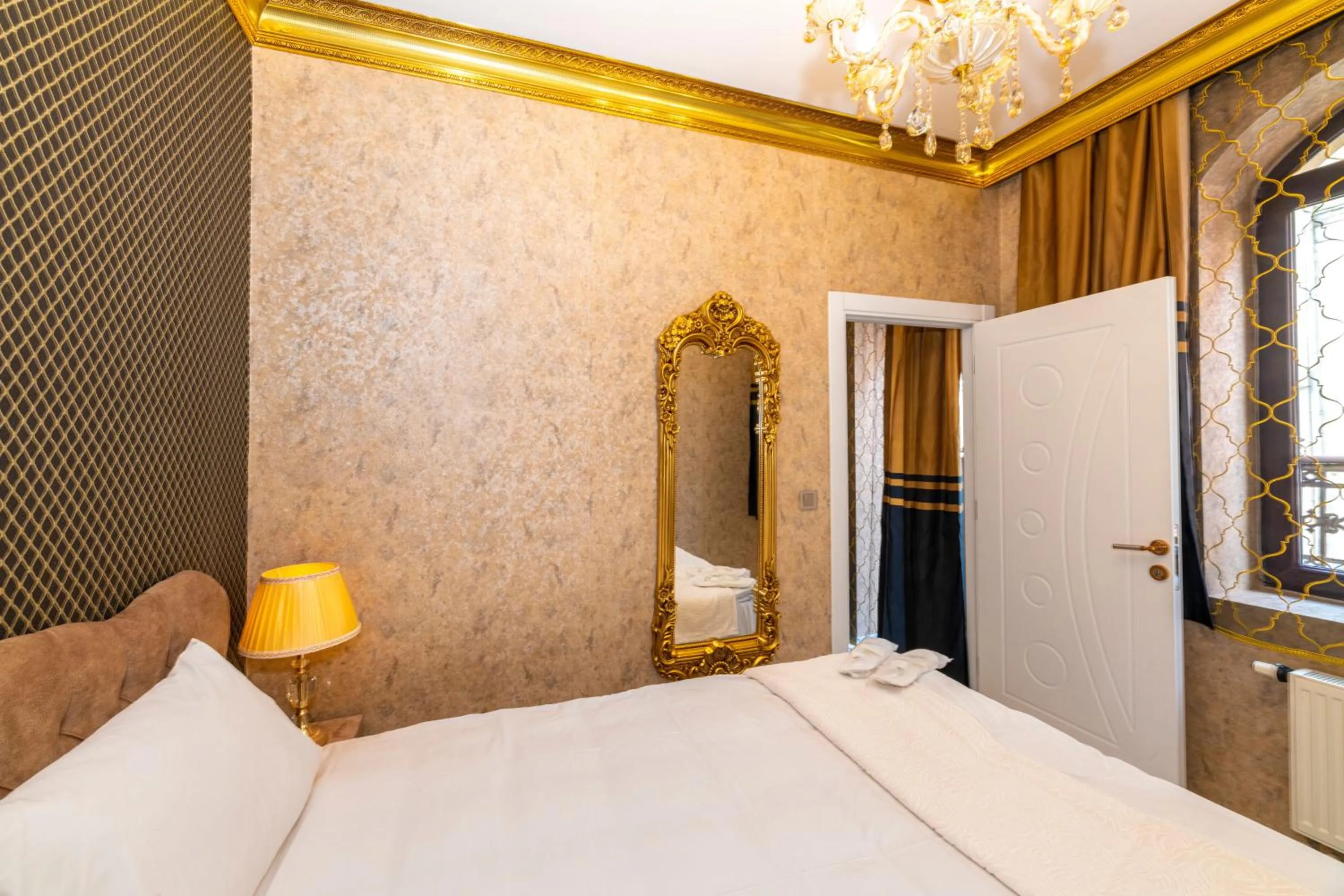 bunk bed, Bed in Istanbul Taksim Residence Hotel By MESUT