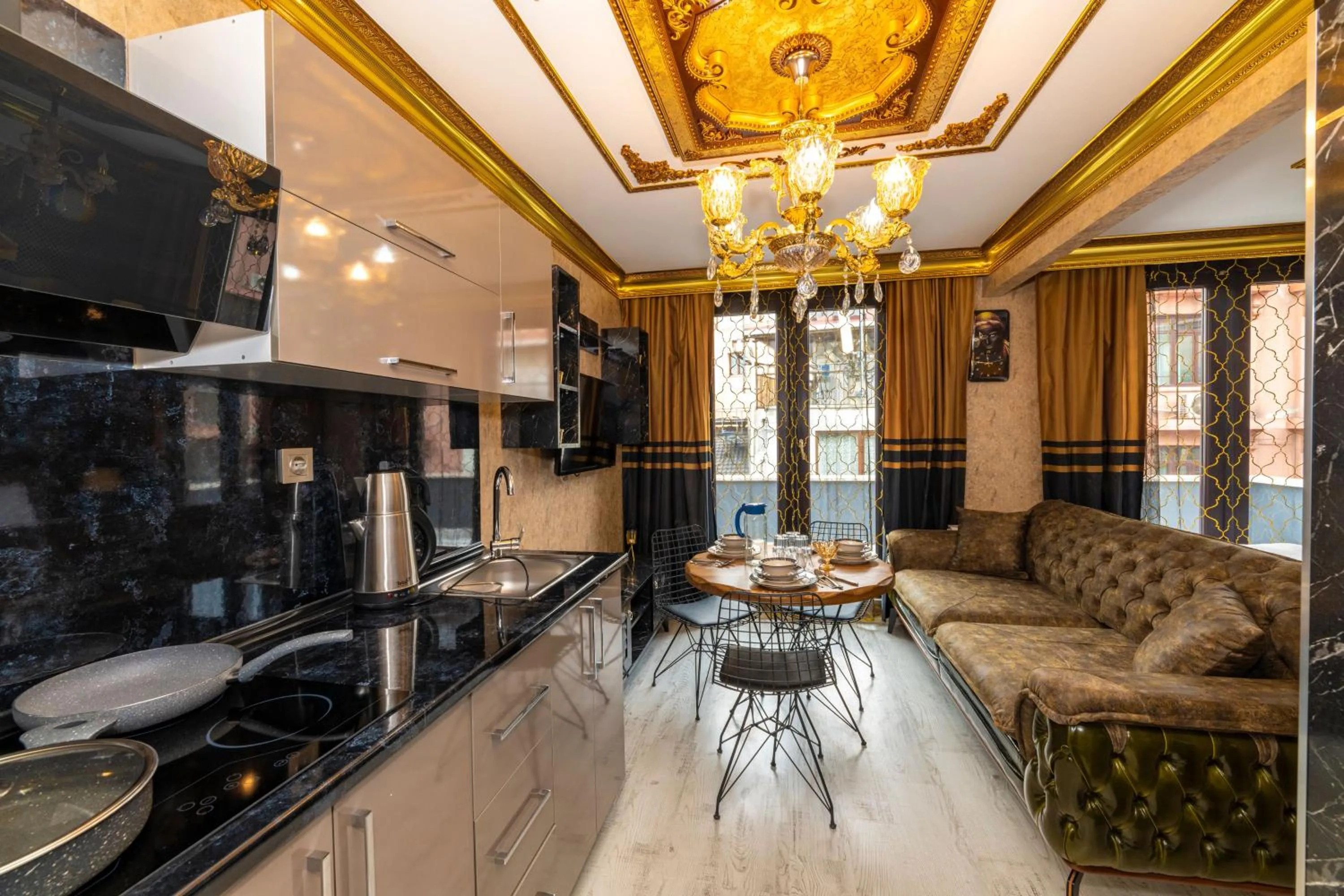 Kitchen or kitchenette in Istanbul Taksim Residence Hotel By MESUT