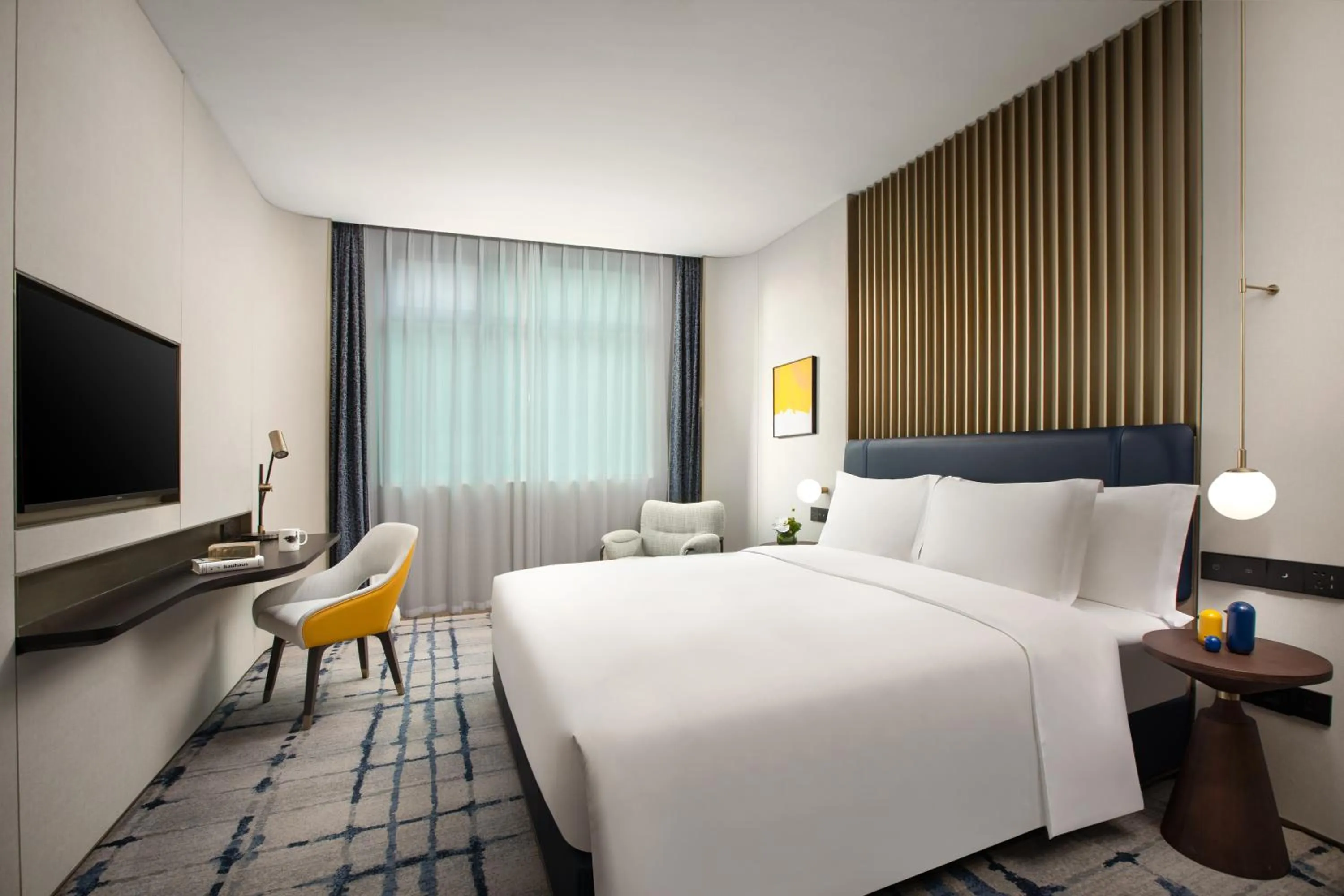 Bed in voco Wuhan Xinhua by IHG