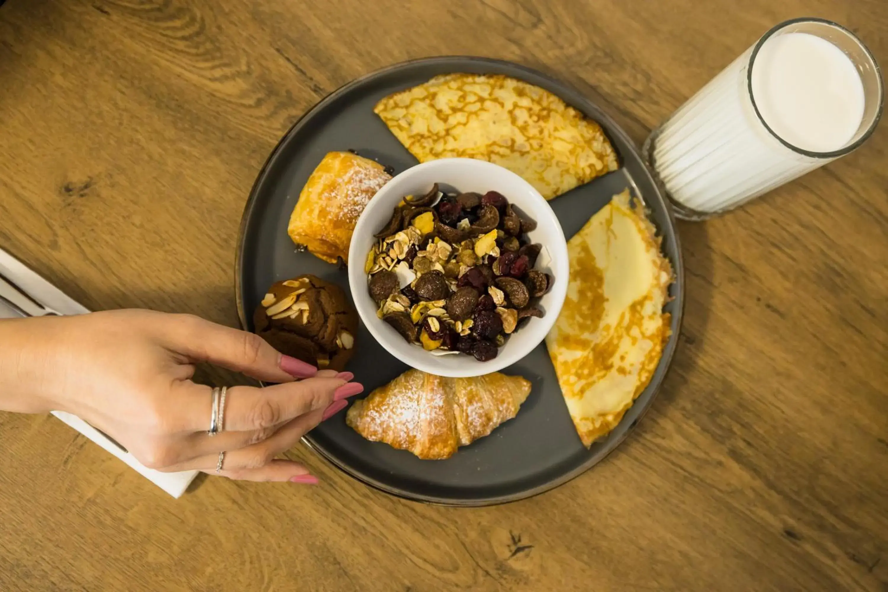 Food and drinks in Le Blanc ApartHotel Food and drinks in Le Blanc ApartHotel