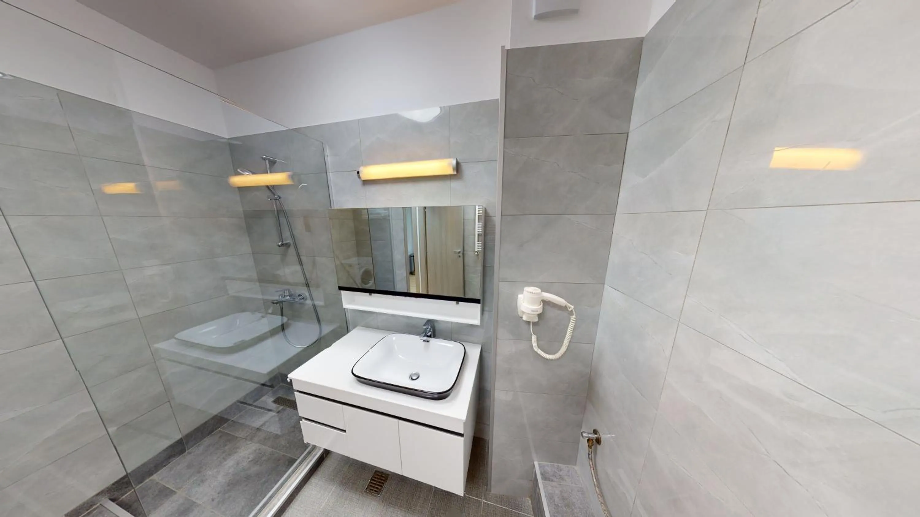 Bathroom in Le Blanc ApartHotel