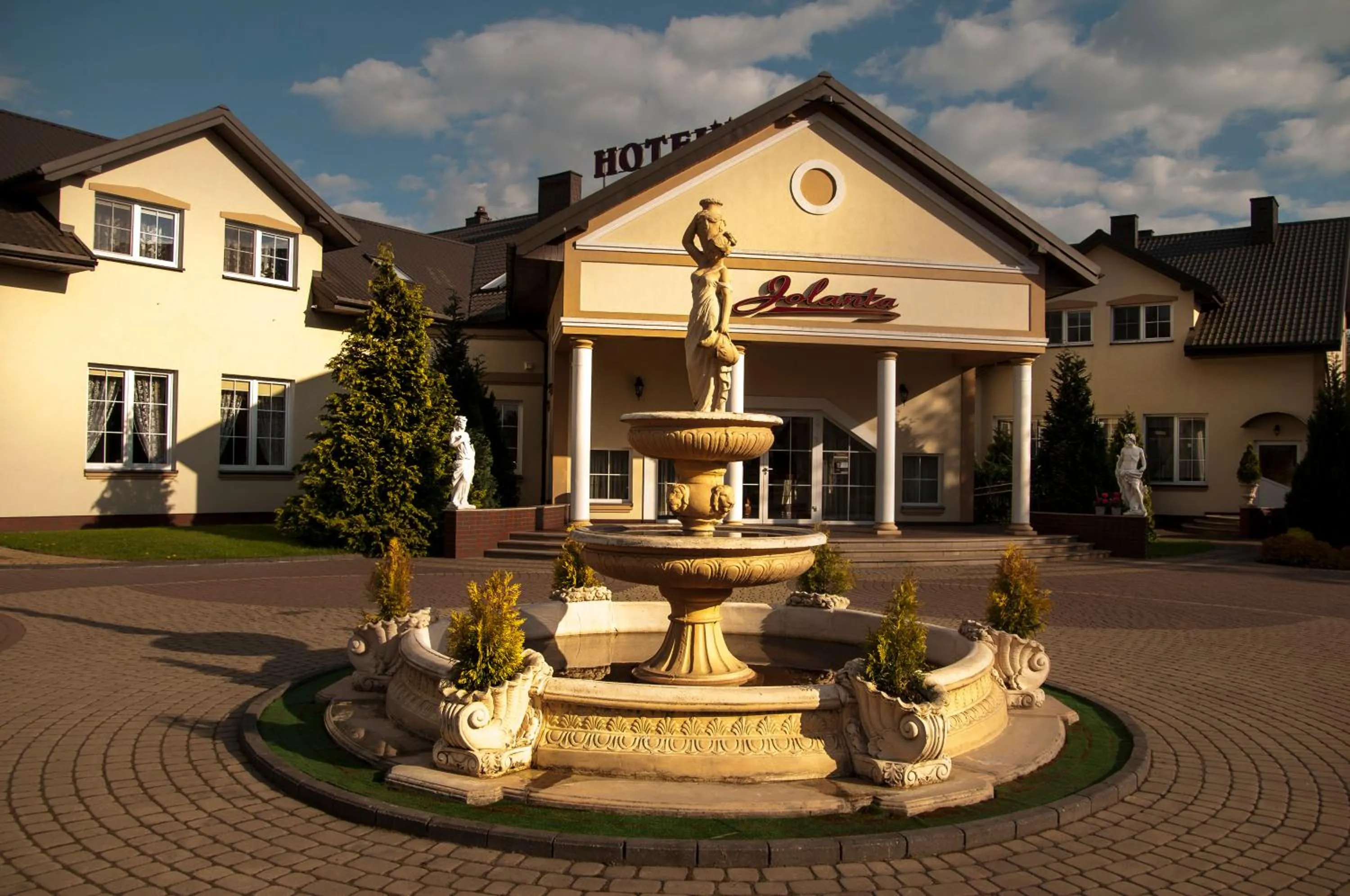 Facade/entrance in Dworek Jolanta