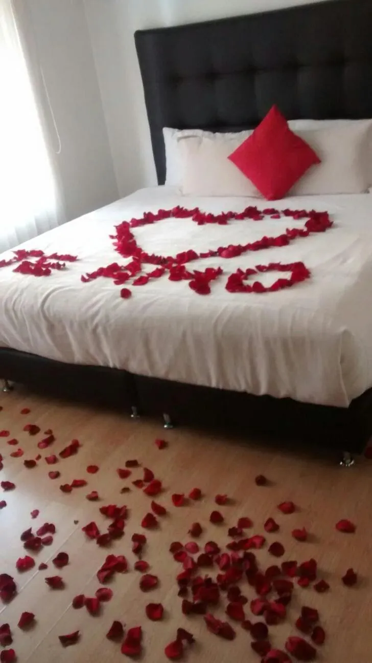 Photo of the whole room, Bed in Hotel Montecarlo Boutique