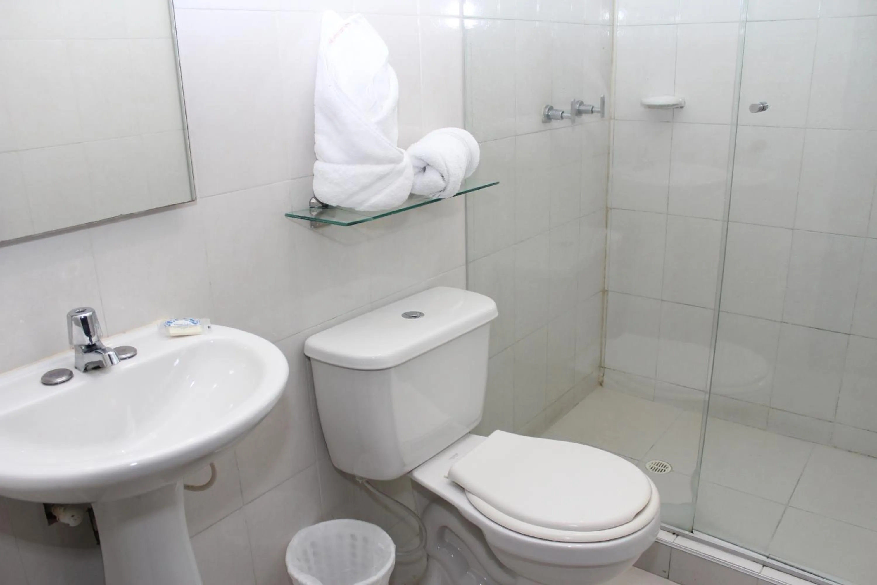 Shower in Hotel Montecarlo Boutique