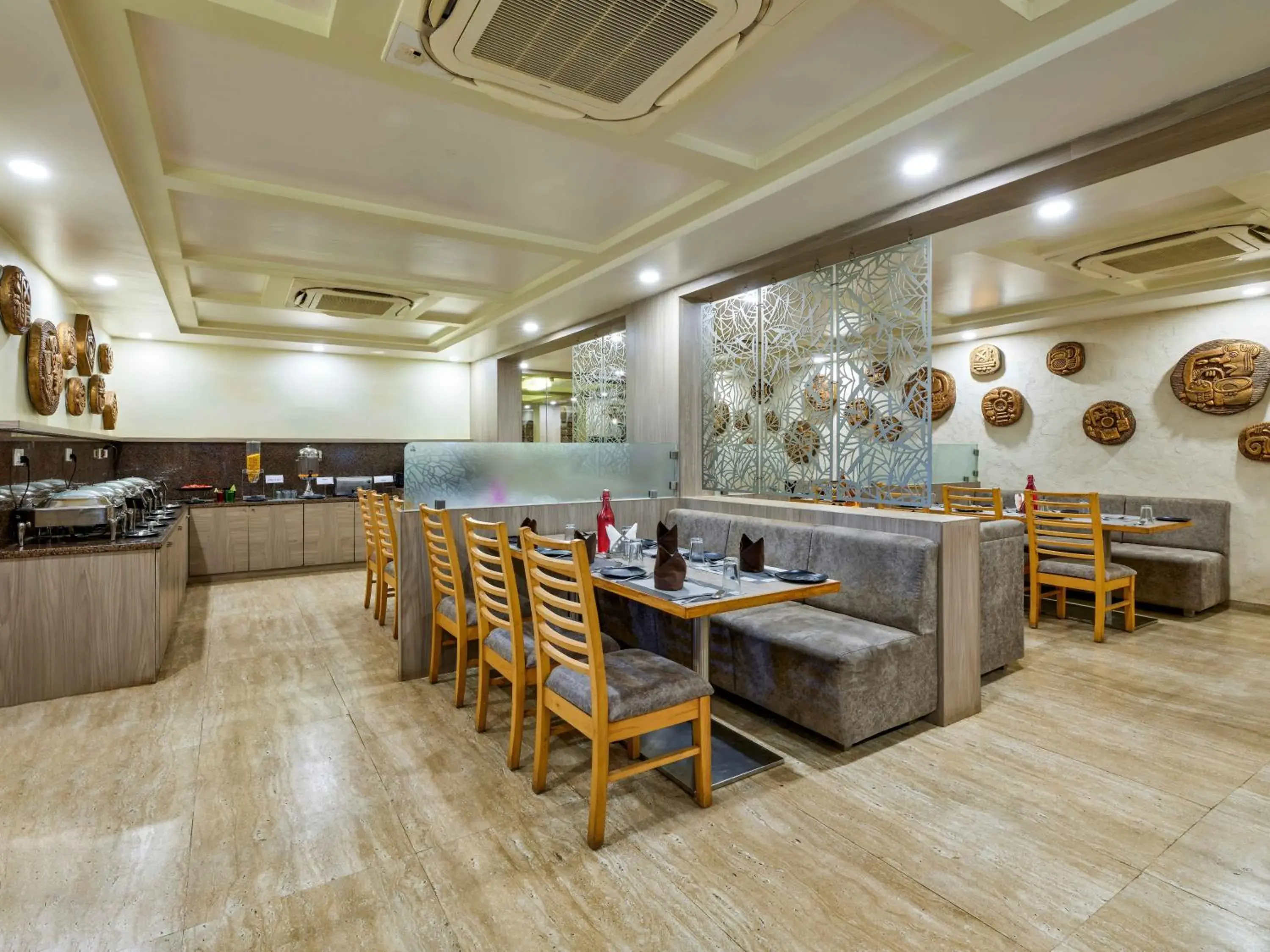 Restaurant/places to eat in Pride Biznotel Sasan Gir Restaurant/places to eat in Pride Biznotel Sasan Gir