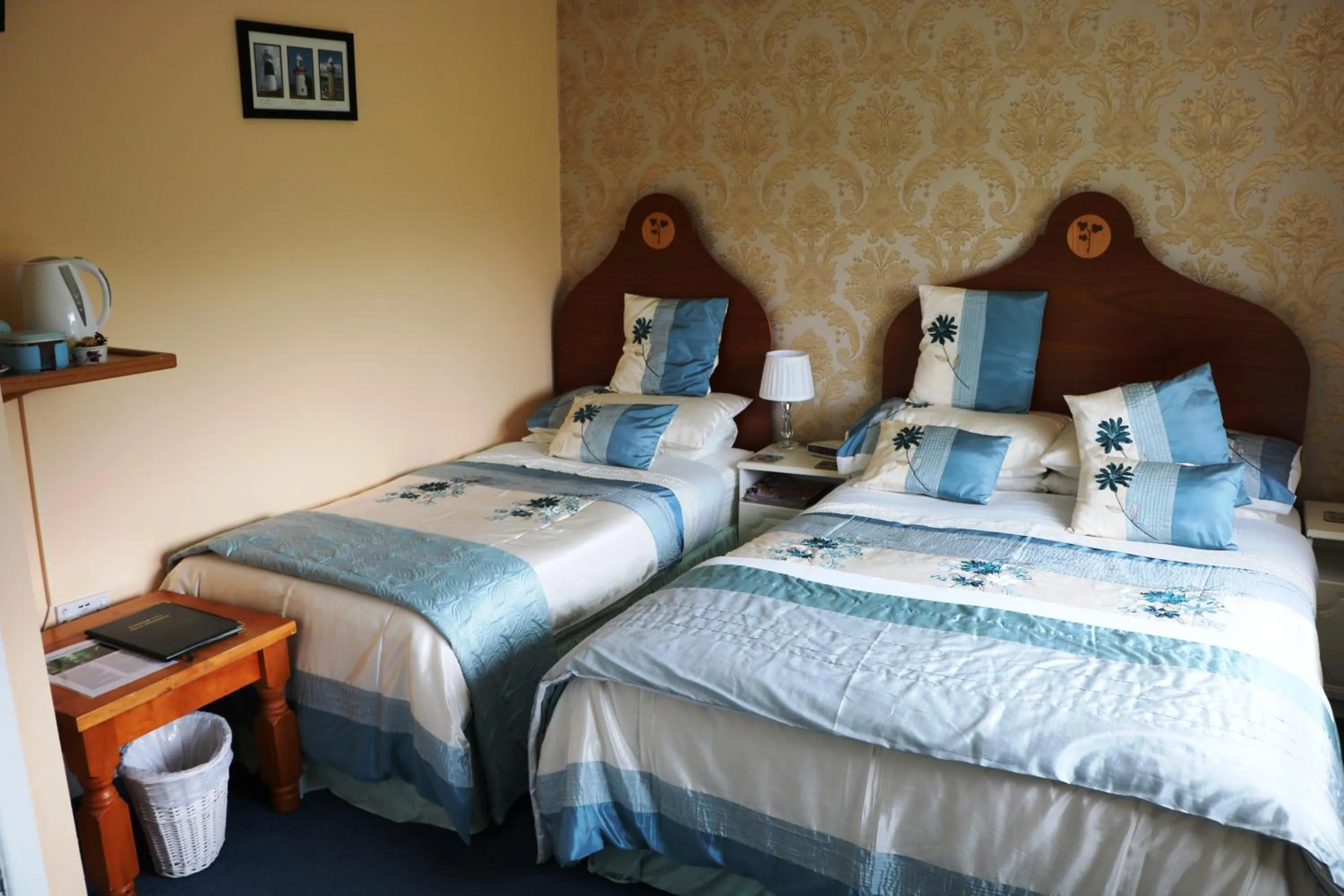 Coffee/tea facilities in Comeragh View