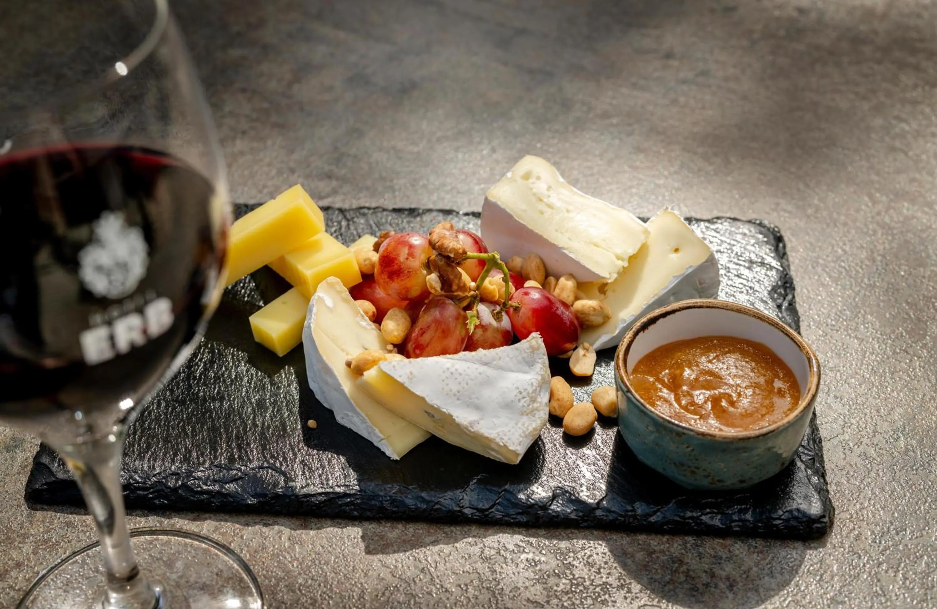 Restaurant/places to eat in Best Western Plus Hotel Erb