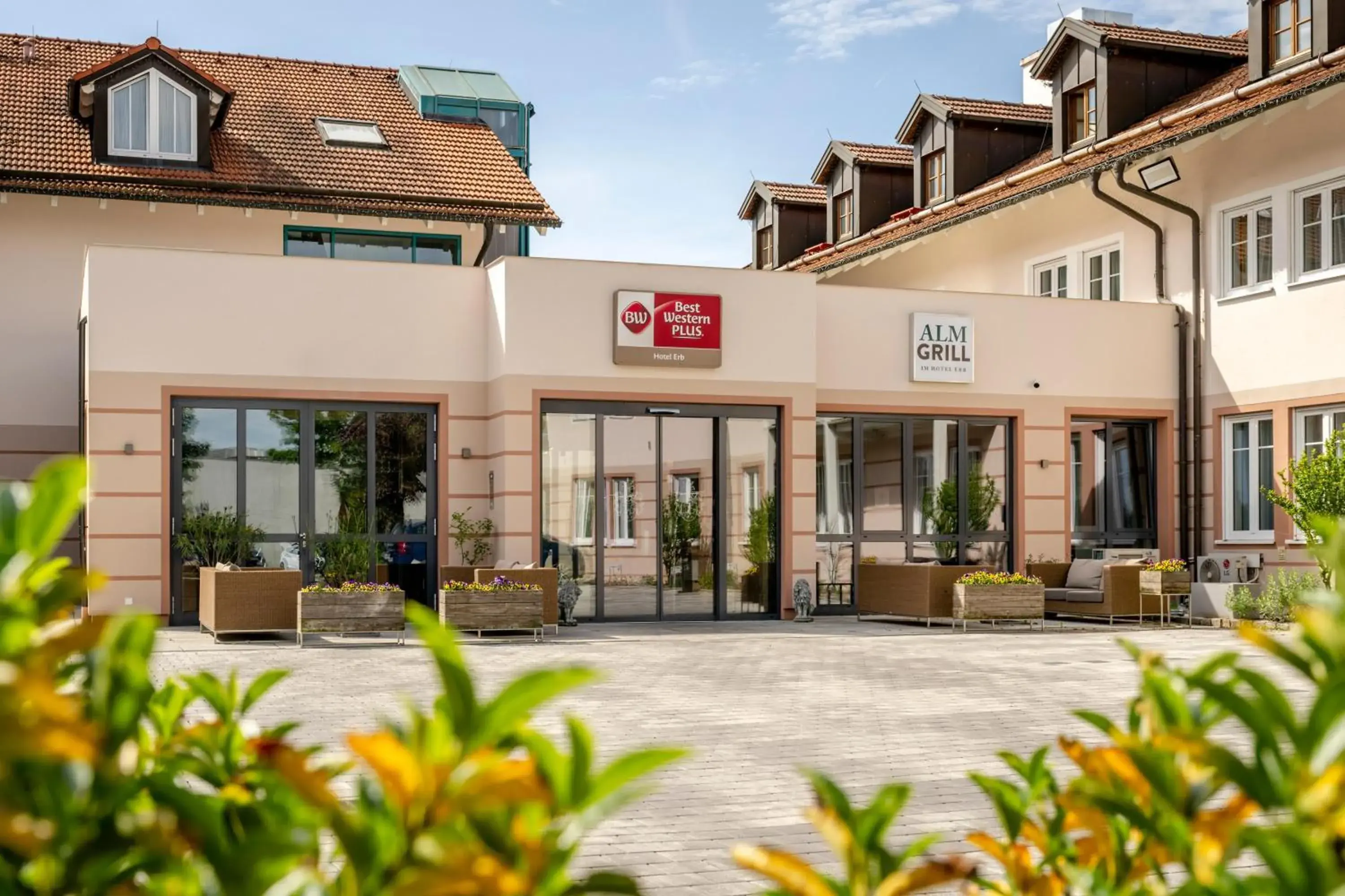 Property building in Best Western Plus Hotel Erb Property building in Best Western Plus Hotel Erb