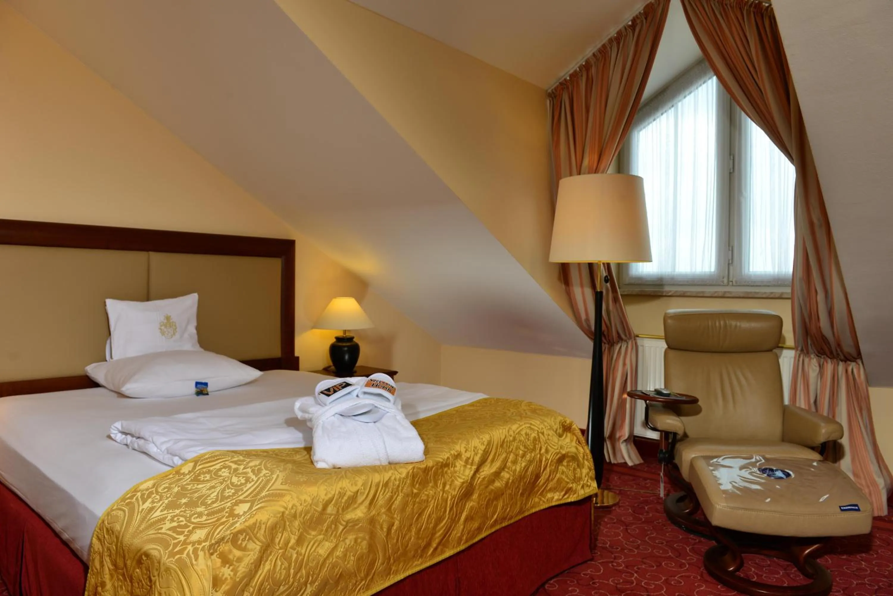 Photo of the whole room, Bed in Best Western Plus Hotel Erb