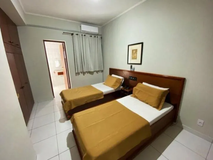 Twin Room in Villas Boas Hotel