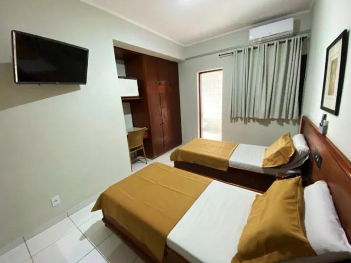 Twin Room in Villas Boas Hotel