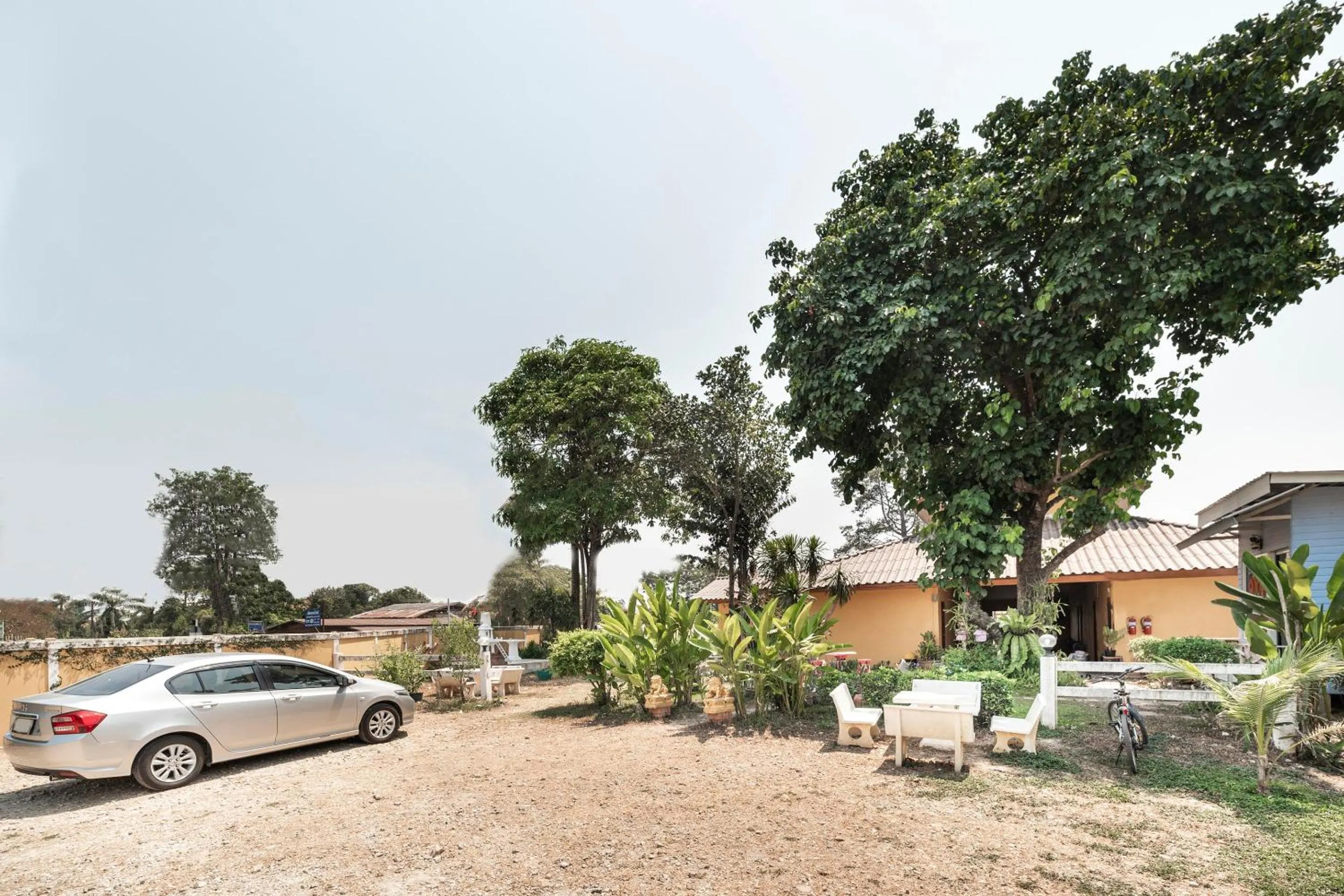 Facade/entrance in I Oun Inn