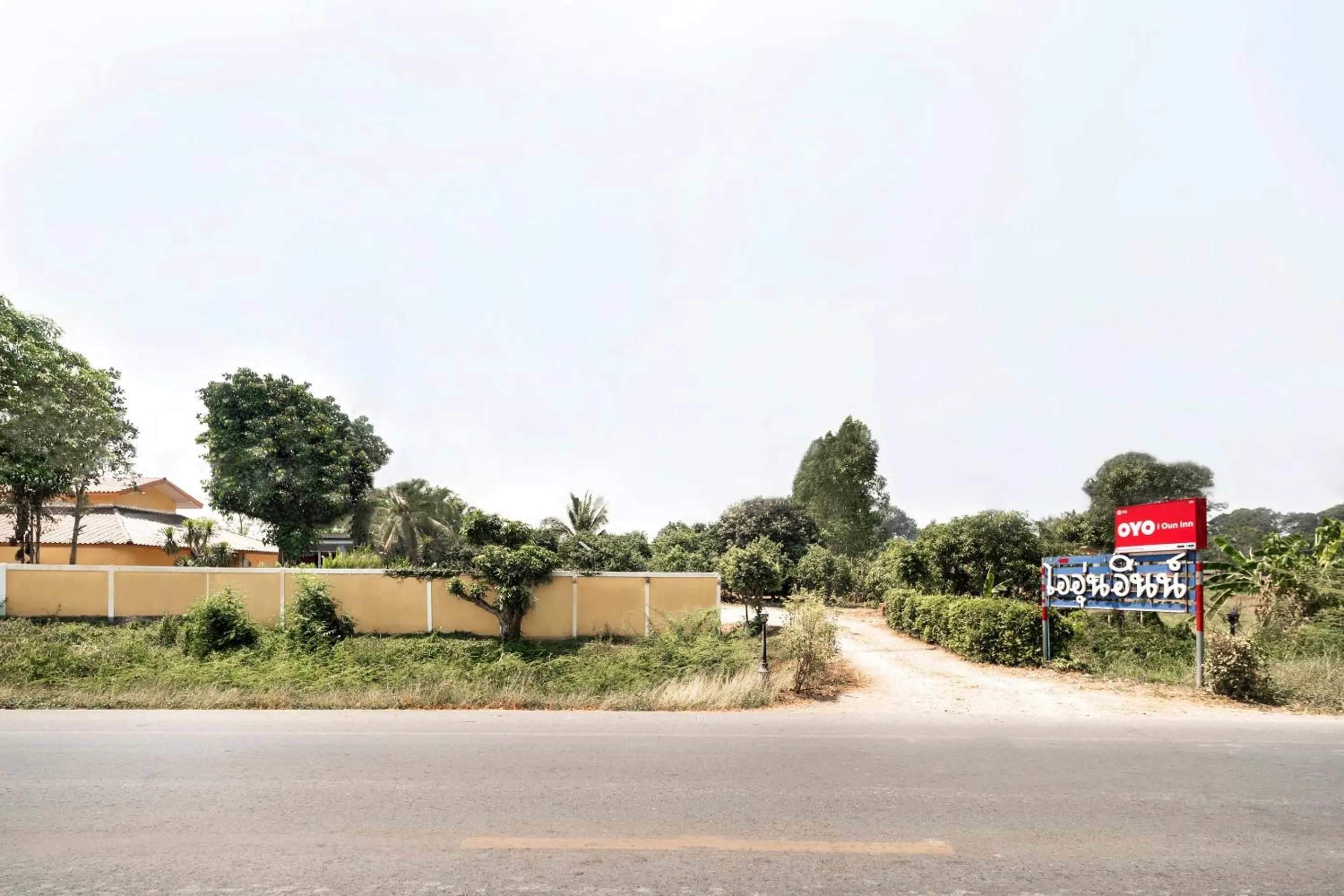 Facade/entrance in I Oun Inn
