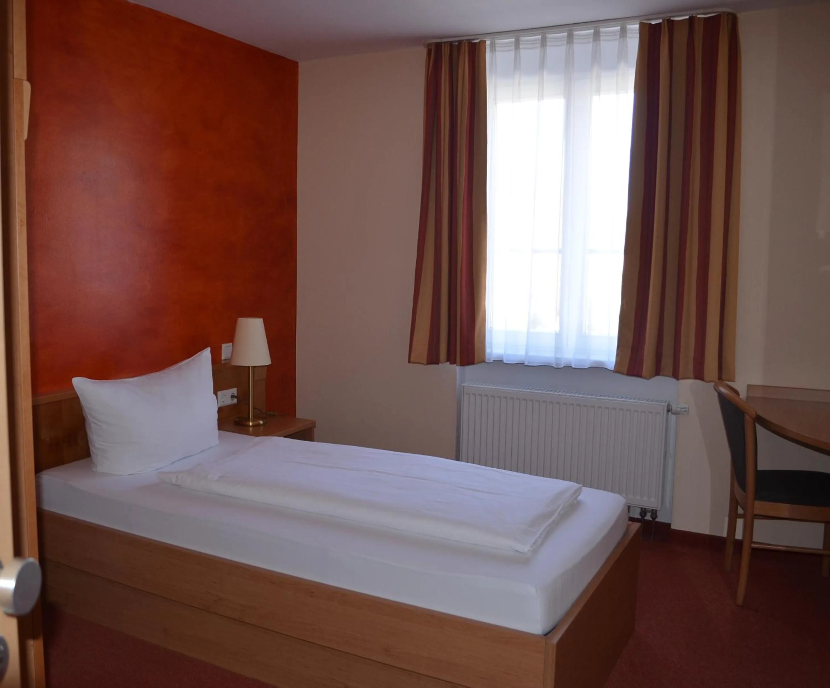 Bed in Hotel Zum Goldenen Mann