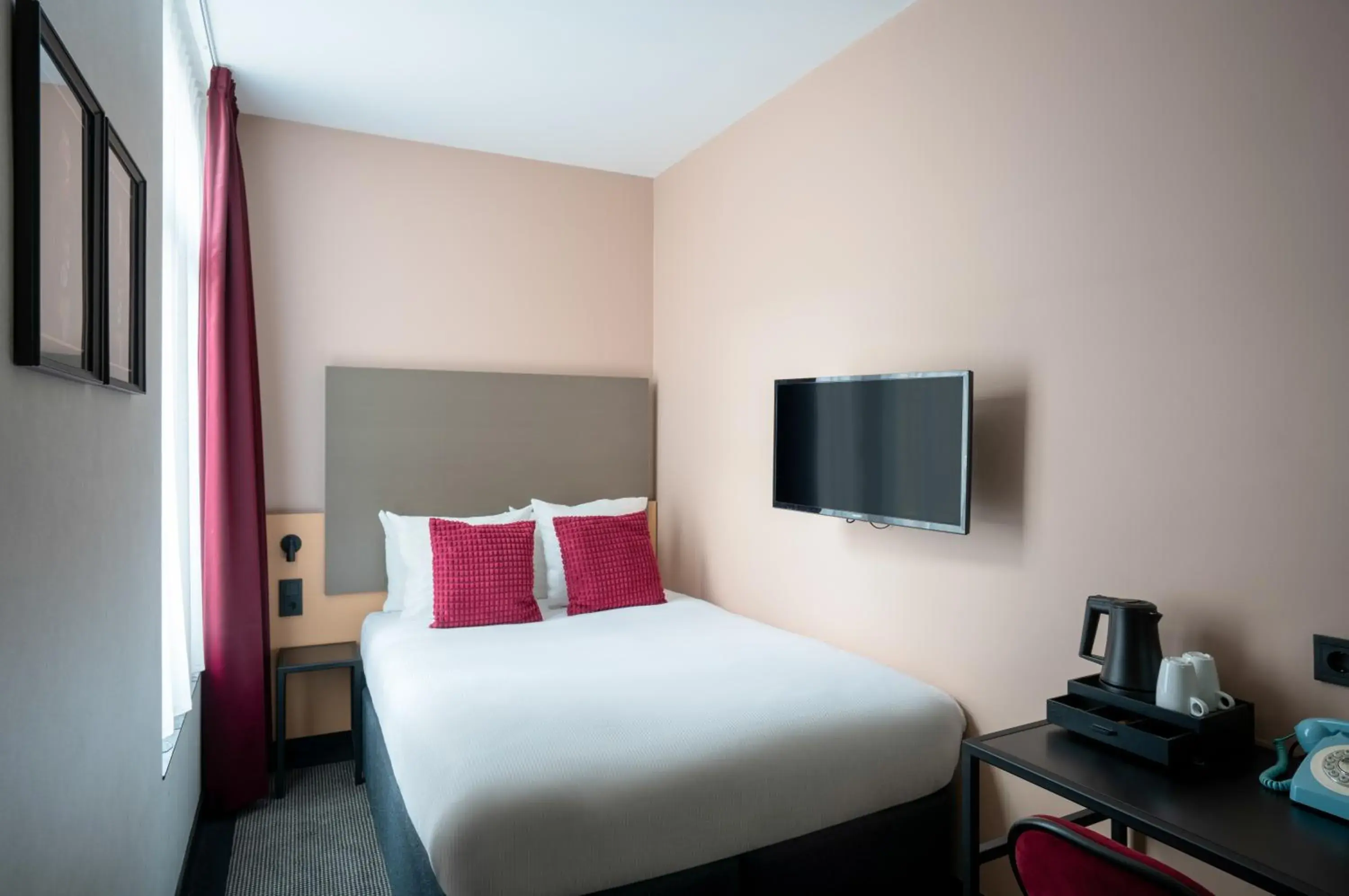 Bed in Krisotel Bed in Krisotel