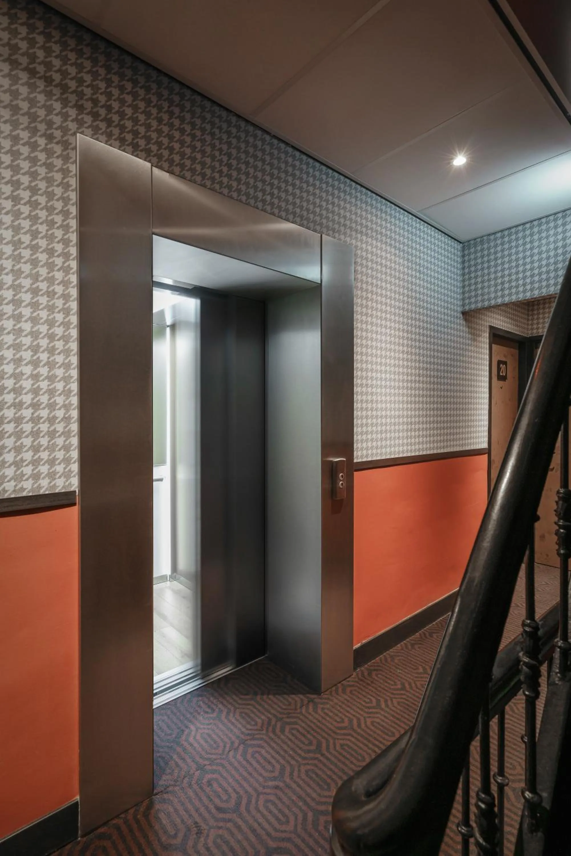 Area and facilities in Krisotel