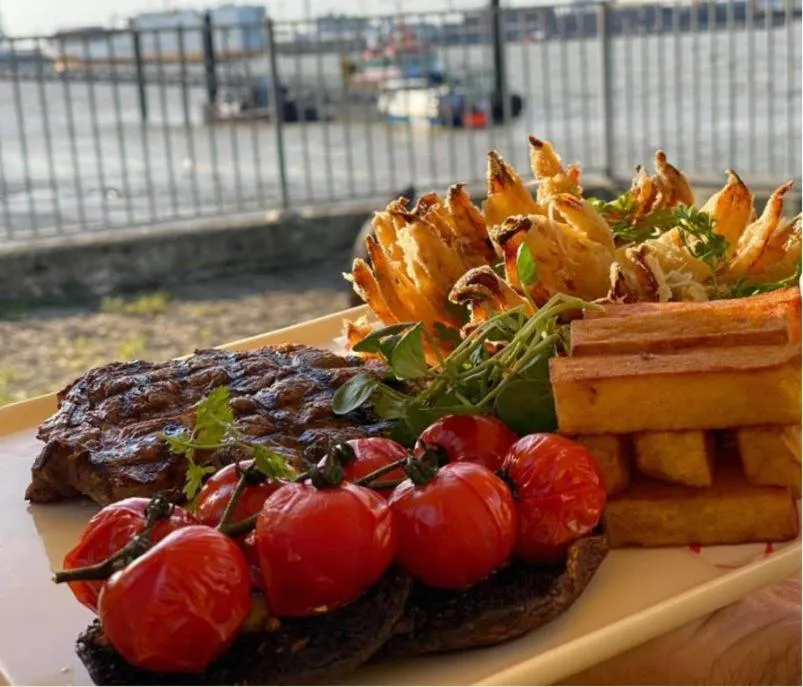 Restaurant/places to eat in The Clarendon Royal Community