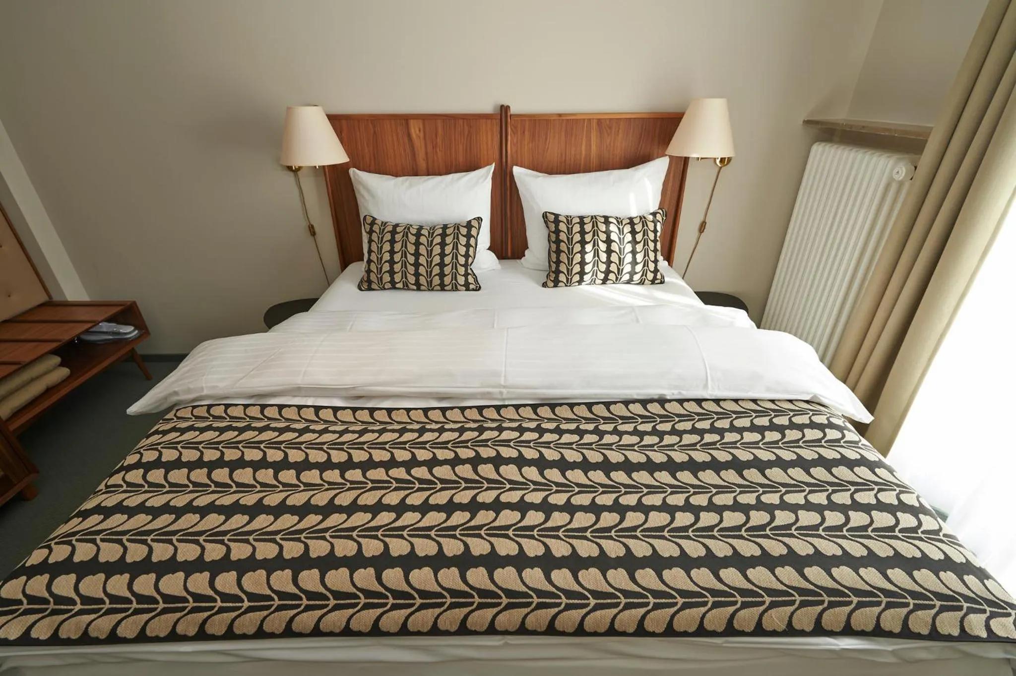 Bed in Parkhotel Obermenzing