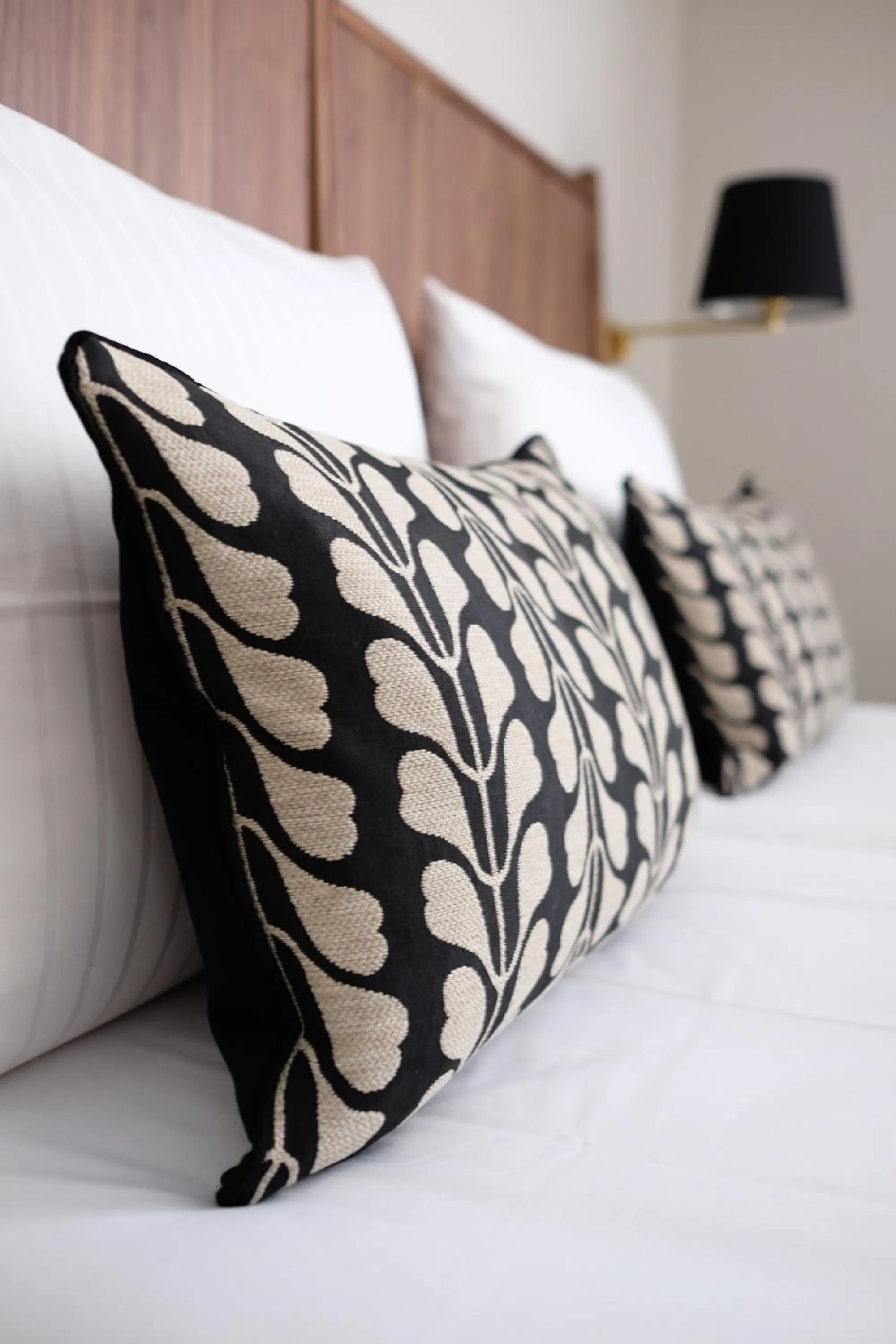 Bed in Parkhotel Obermenzing