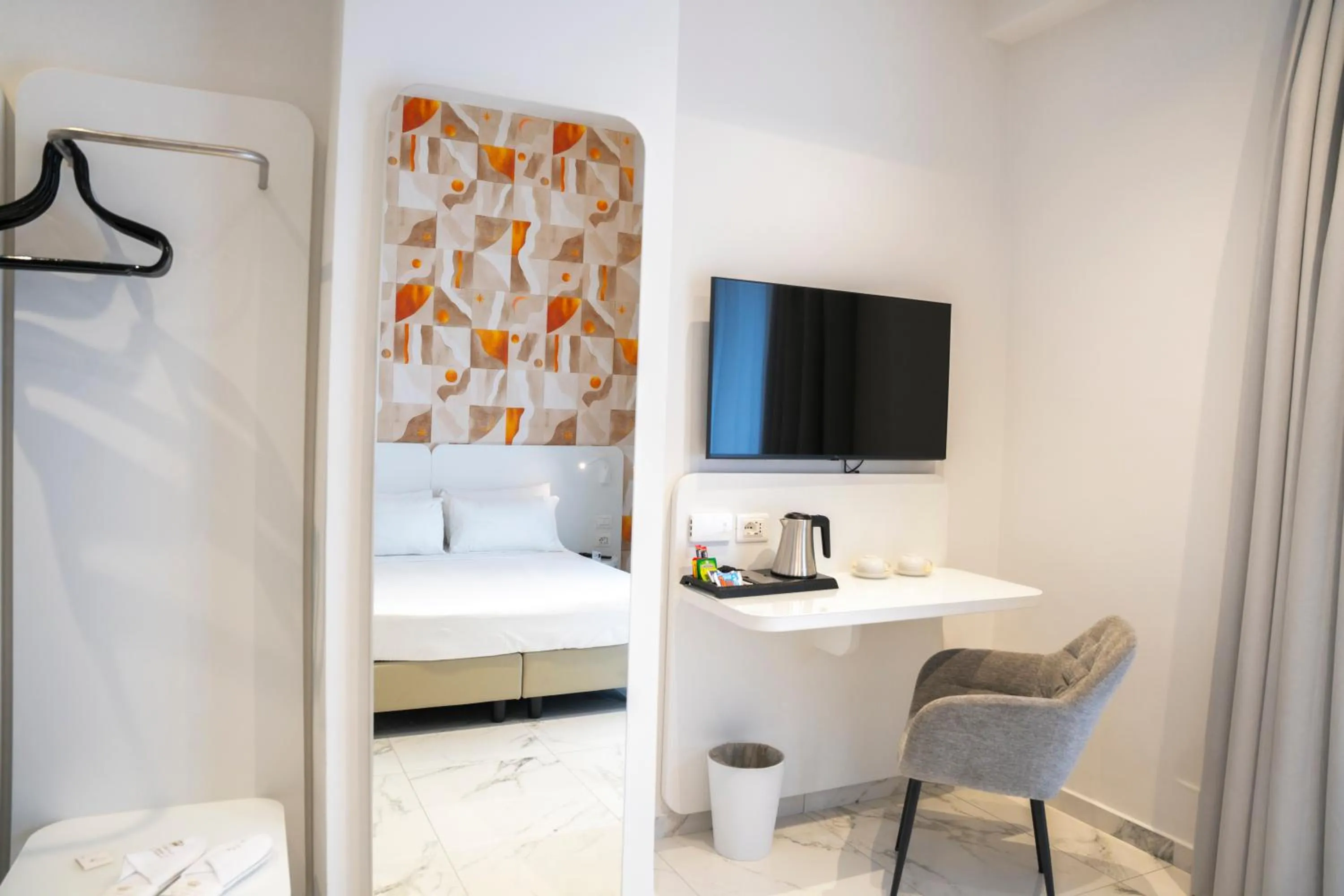 Photo of the whole room, Bed in Soul Art Hotel