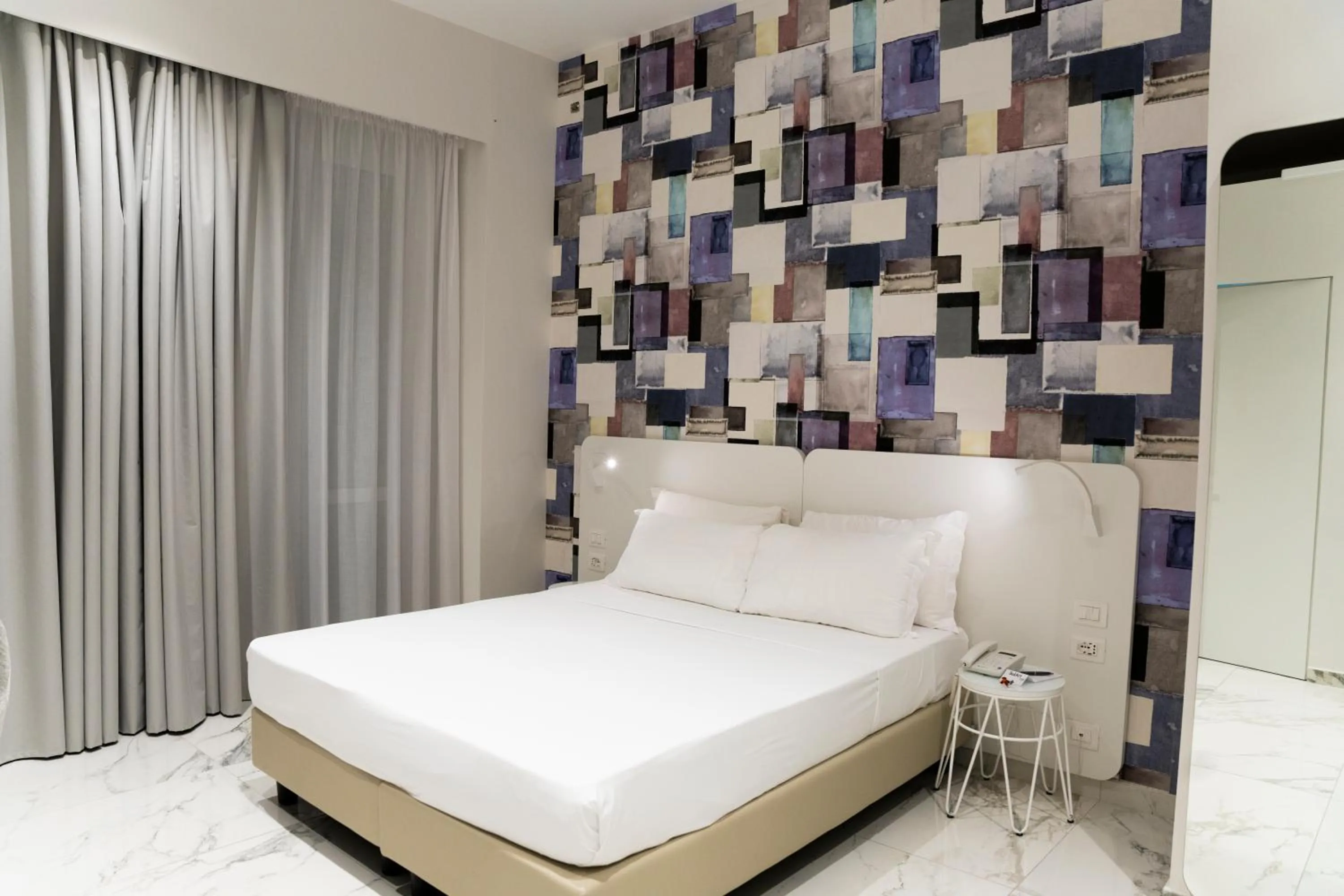 Photo of the whole room, Bed in Soul Art Hotel